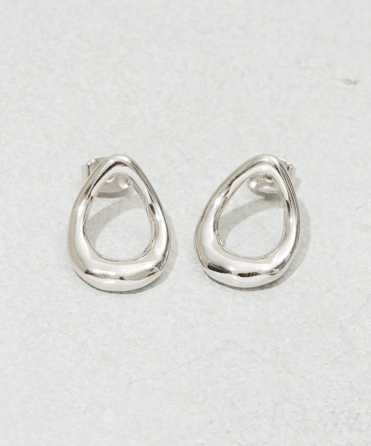 3COINS(スリーコインズ) メタルシズクピアス
