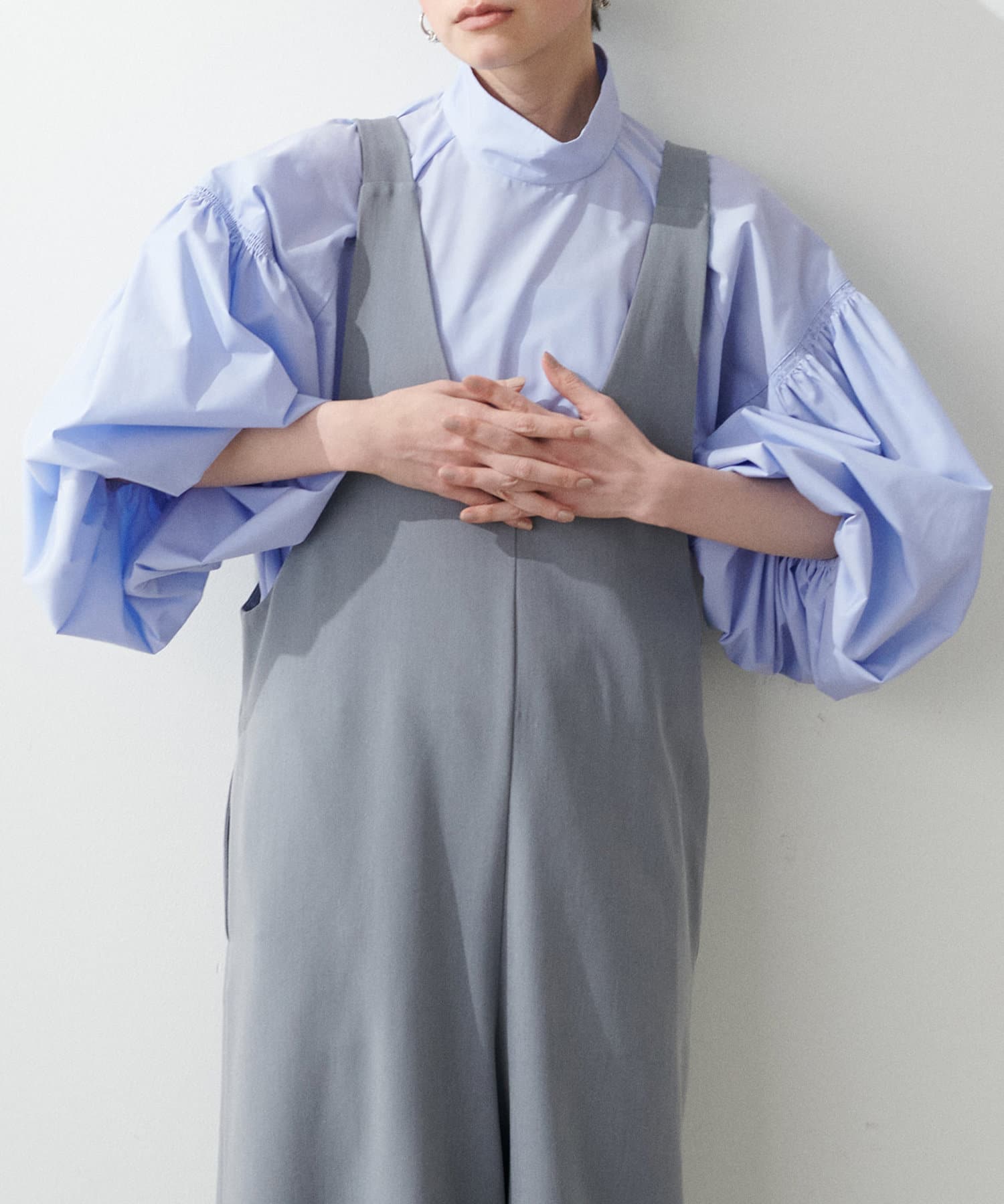 NICE CLAUP / OLIVE des OLIVE OUTLET(ナイスクラップ  / オリーブ デ オリーブ アウトレット) 【LARUTA】ギャザースリーブ前後２WAYブラウス