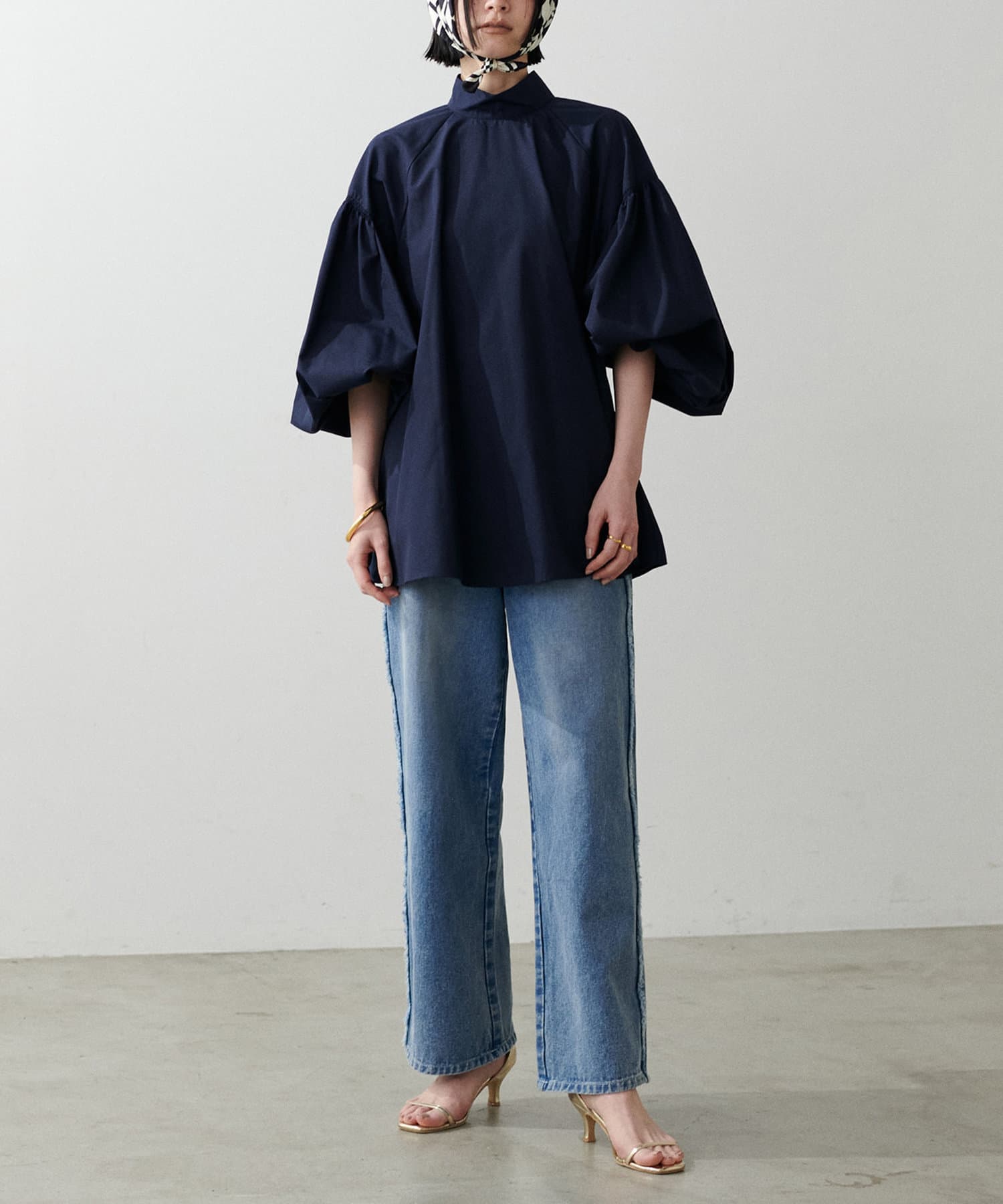 NICE CLAUP / OLIVE des OLIVE OUTLET(ナイスクラップ  / オリーブ デ オリーブ アウトレット) 【LARUTA】ギャザースリーブ前後２WAYブラウス