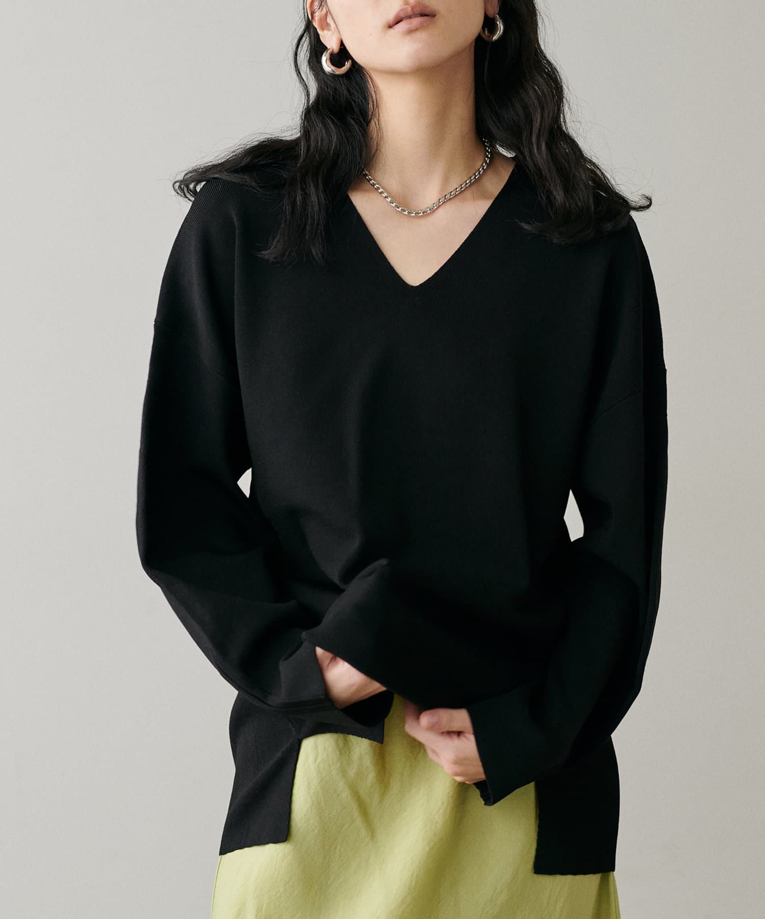 NICE CLAUP / OLIVE des OLIVE OUTLET(ナイスクラップ  / オリーブ デ オリーブ アウトレット) 【LARUTA】深Ｖおしゃれゆるニット