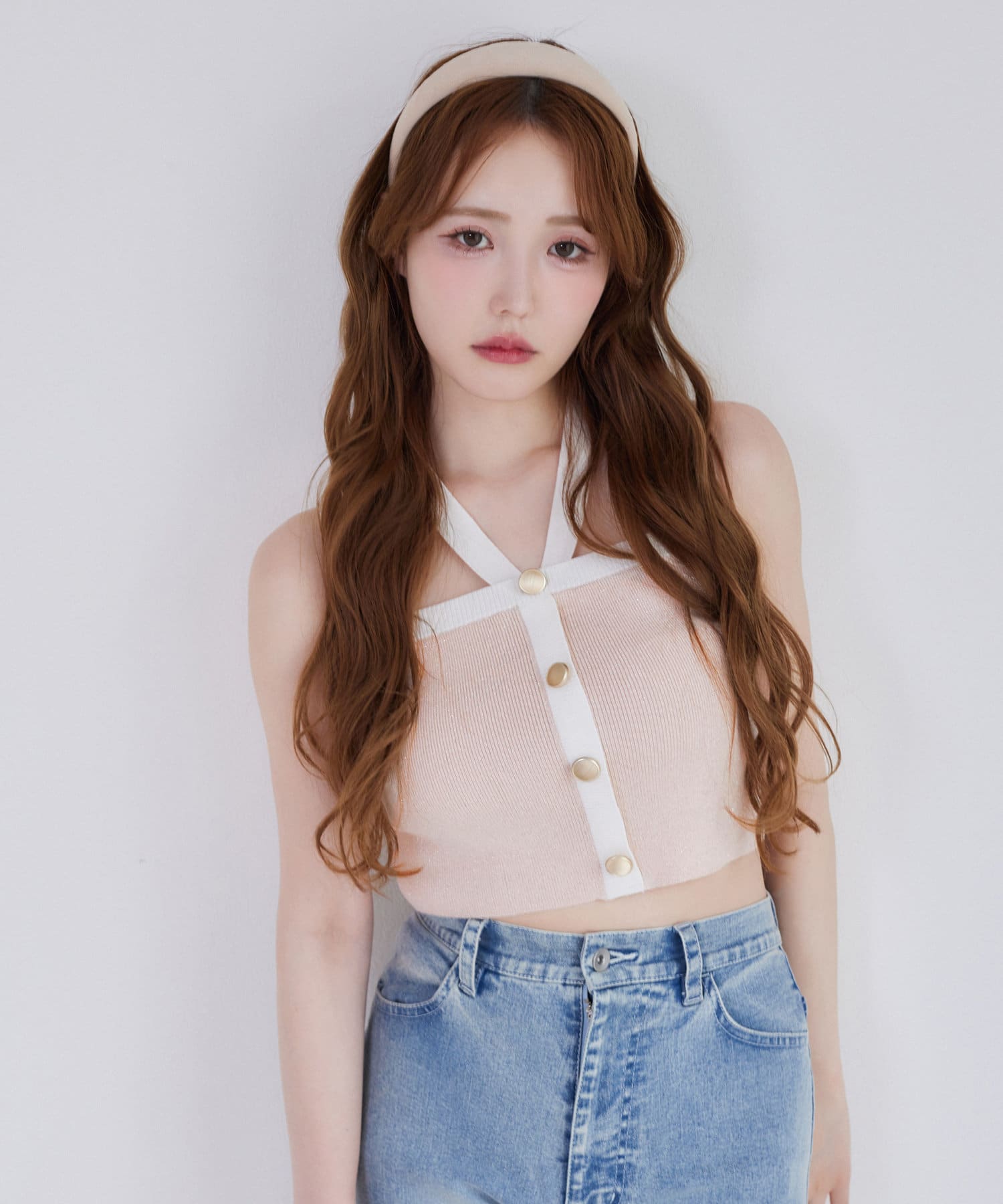 ~NICECLAUP 2025 Early Summer Collection~ラメ糸を使用したキラキラ輝くビスチェ。ホルターネックのリボンは取り外し可能で、アレンジ次第でさまざまな印象を楽しめます。