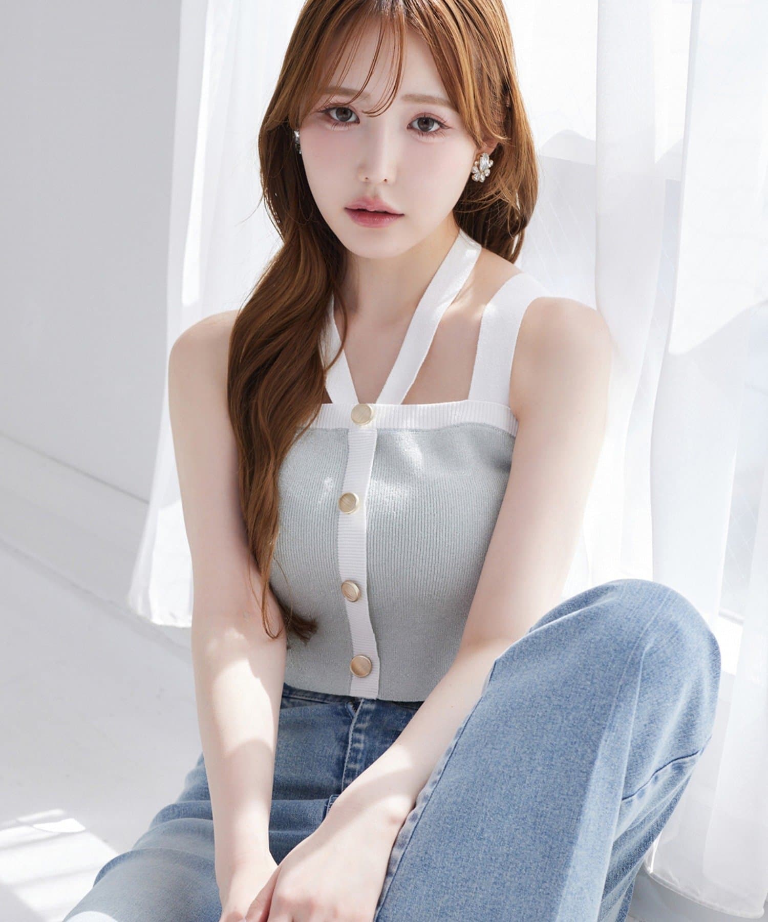 ~NICECLAUP 2025 Early Summer Collection~ラメ糸を使用したキラキラ輝くビスチェ。ホルターネックのリボンは取り外し可能で、アレンジ次第でさまざまな印象を楽しめます。