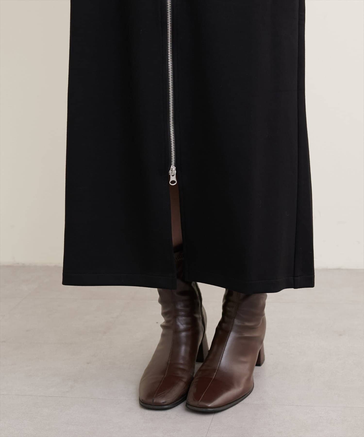 NICE CLAUP / OLIVE des OLIVE OUTLET(ナイスクラップ  / オリーブ デ オリーブ アウトレット) Ｗジップカットポンチナロースカート