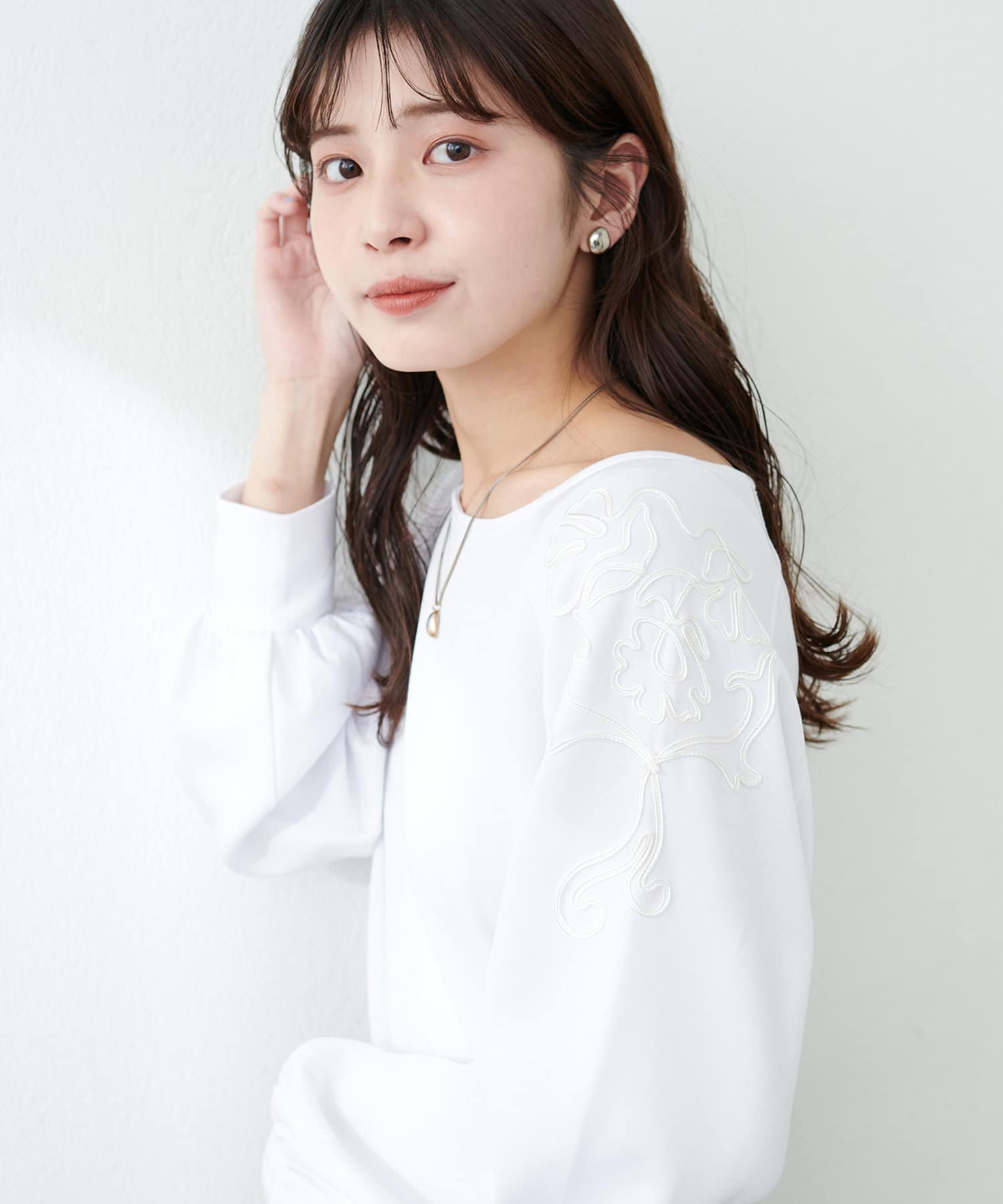 NICE CLAUP / OLIVE des OLIVE OUTLET(ナイスクラップ  / オリーブ デ オリーブ アウトレット) 【natural couture】コード刺繍カットソー