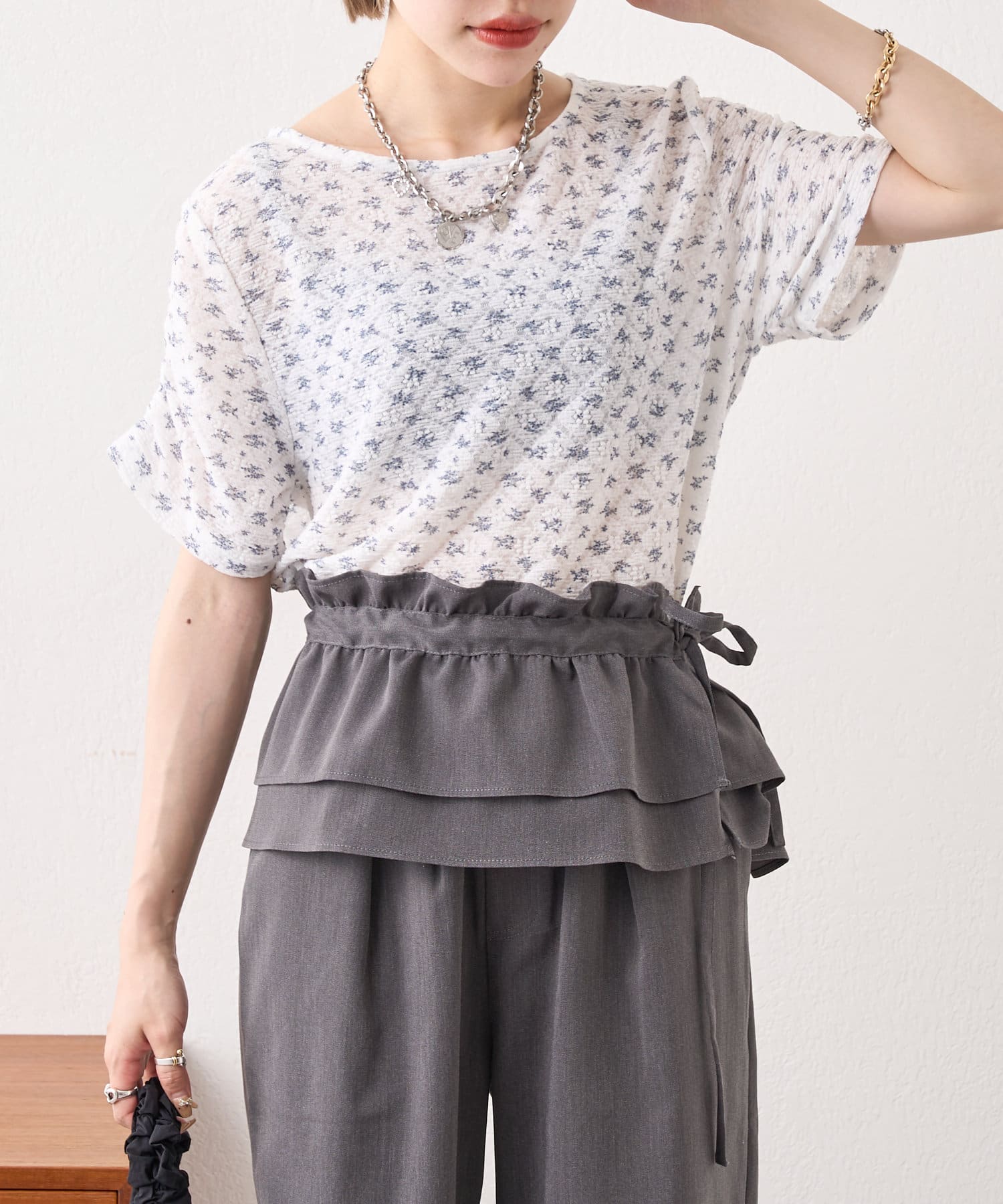 w closet(ダブルクローゼット) 半袖フラワーレースジャガードT