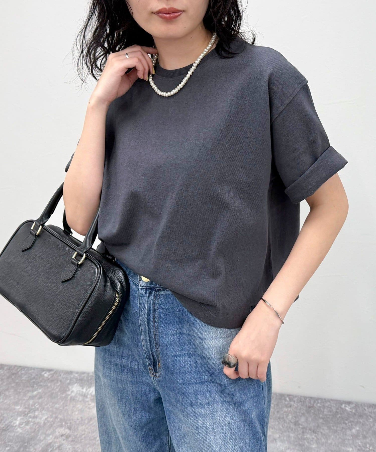 ◇fredy emue◇【2025 SS】合わせやすさ抜群なクロップド丈Tシャツ●point・シンプルなデザインでどんなコーディネートにも万能に使えるベーシックロンTのクロップド丈バージョン！・トレン