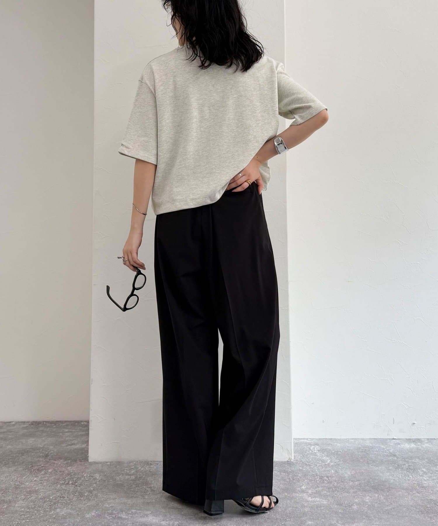 FREDY & GLOSTER(フレディ アンド グロスター) ベーシッククロップド丈Tシャツ