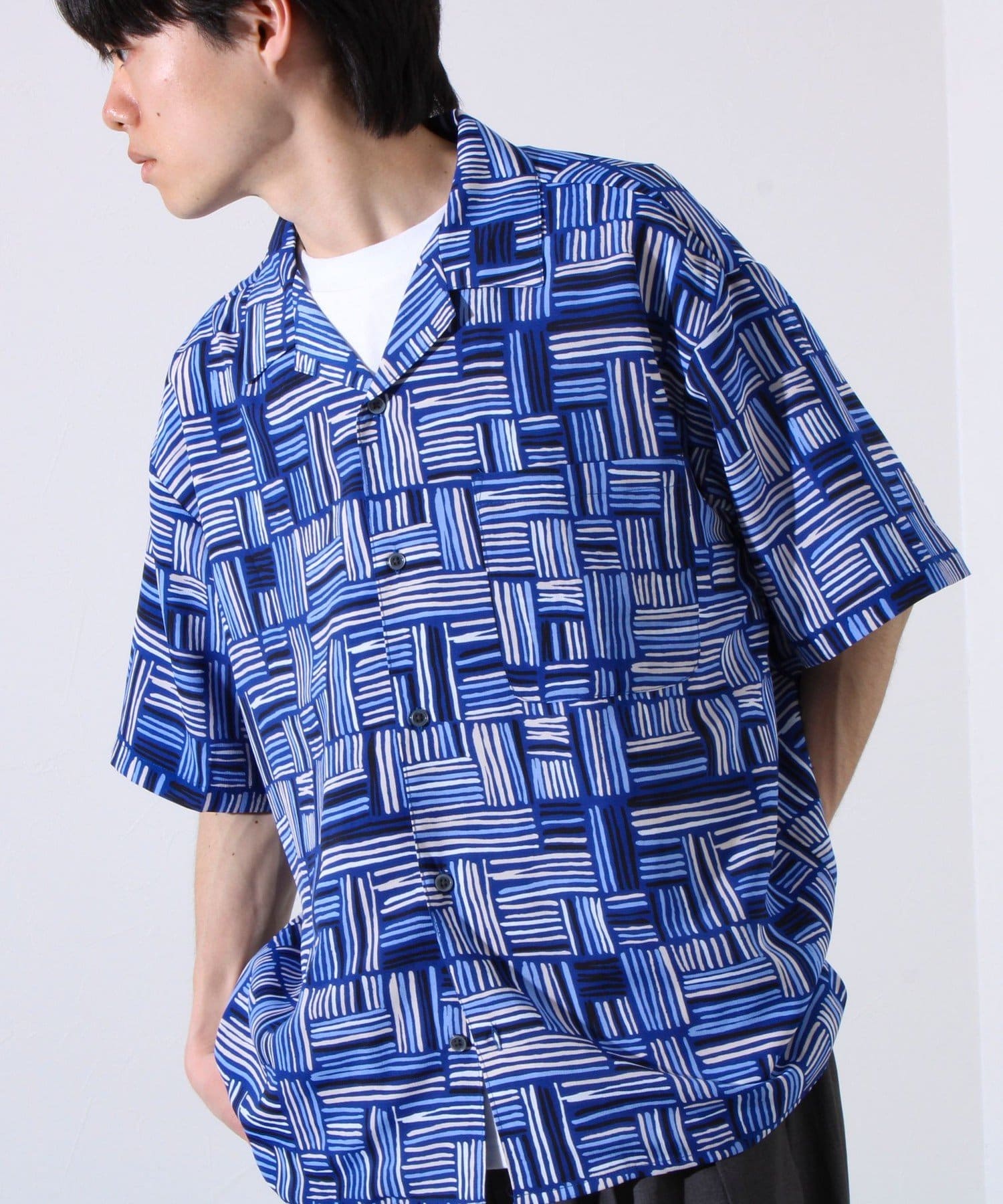 GLOSTER】オールオーバーパターン 柄シャツ アロハシャツ GLOSTER】オールオーバーパターン 柄シャツ アロハシャツ