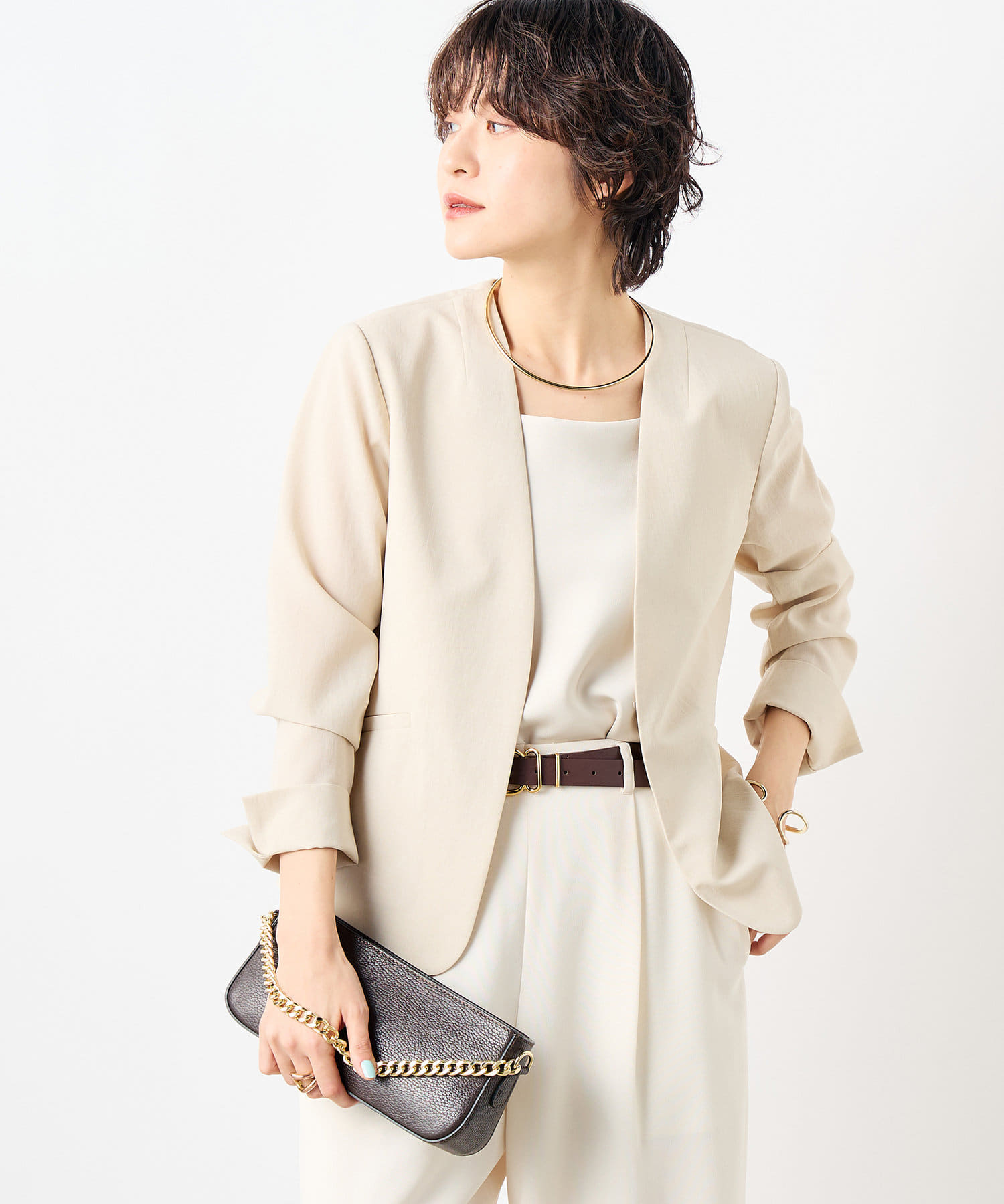 ◇25SS◇NOLLEY'S◆Point・ドライタッチのトロ風素材を使用したノーカラージャケット・夏の暑い時期から秋口まで長く着用できる素材・サラッとした手触りで涼しく、軽くシワになりにくい