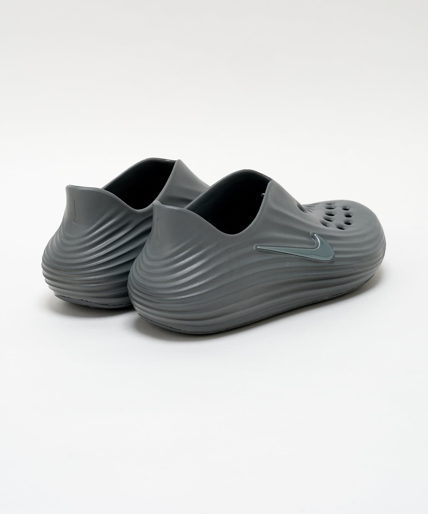 【24時間以内配送可能】Nike ReactX Rejuven8 27cm NIKE REACTX REJUVEN8 SMOKE GREY/SMOKE GREY/SMOKE GREY – mita