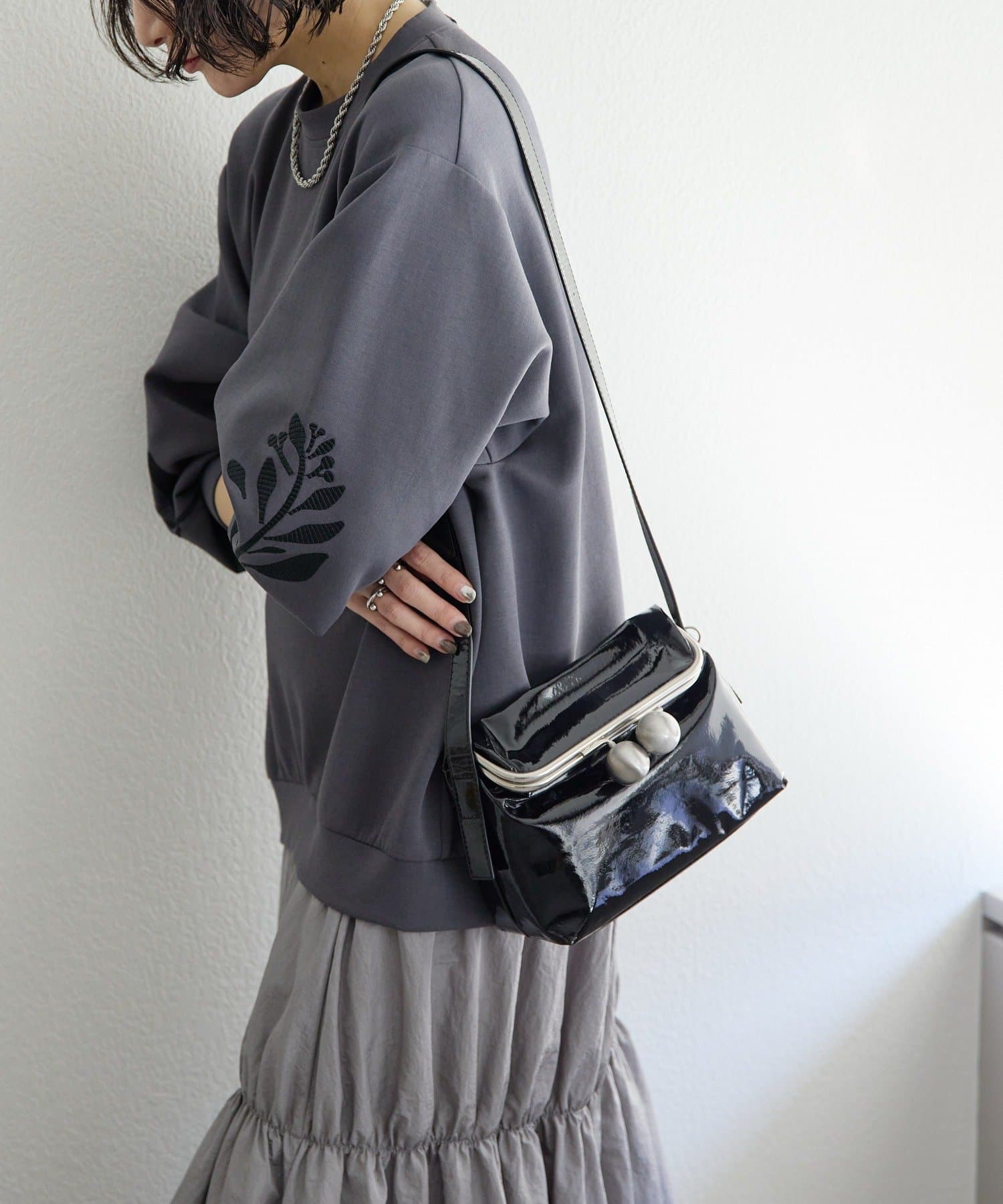 ear PAPILLONNER(イア パピヨネ) 【kawa-kawa(カワカワ)】NO1508kuchiganeポシェット/ショルダーバッグ