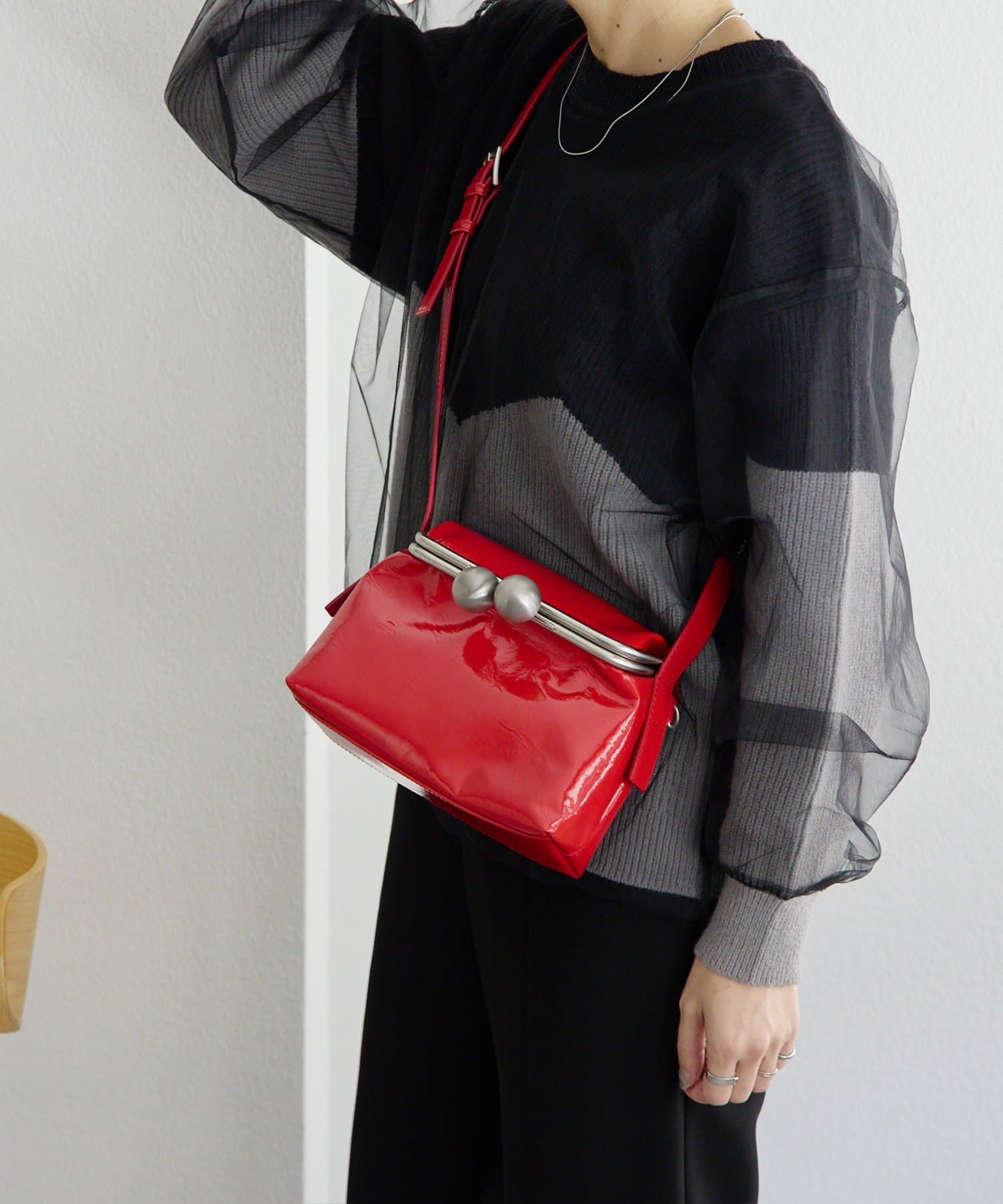 ear PAPILLONNER(イア パピヨネ) 【kawa-kawa(カワカワ)】NO1508kuchiganeポシェット/ショルダーバッグ