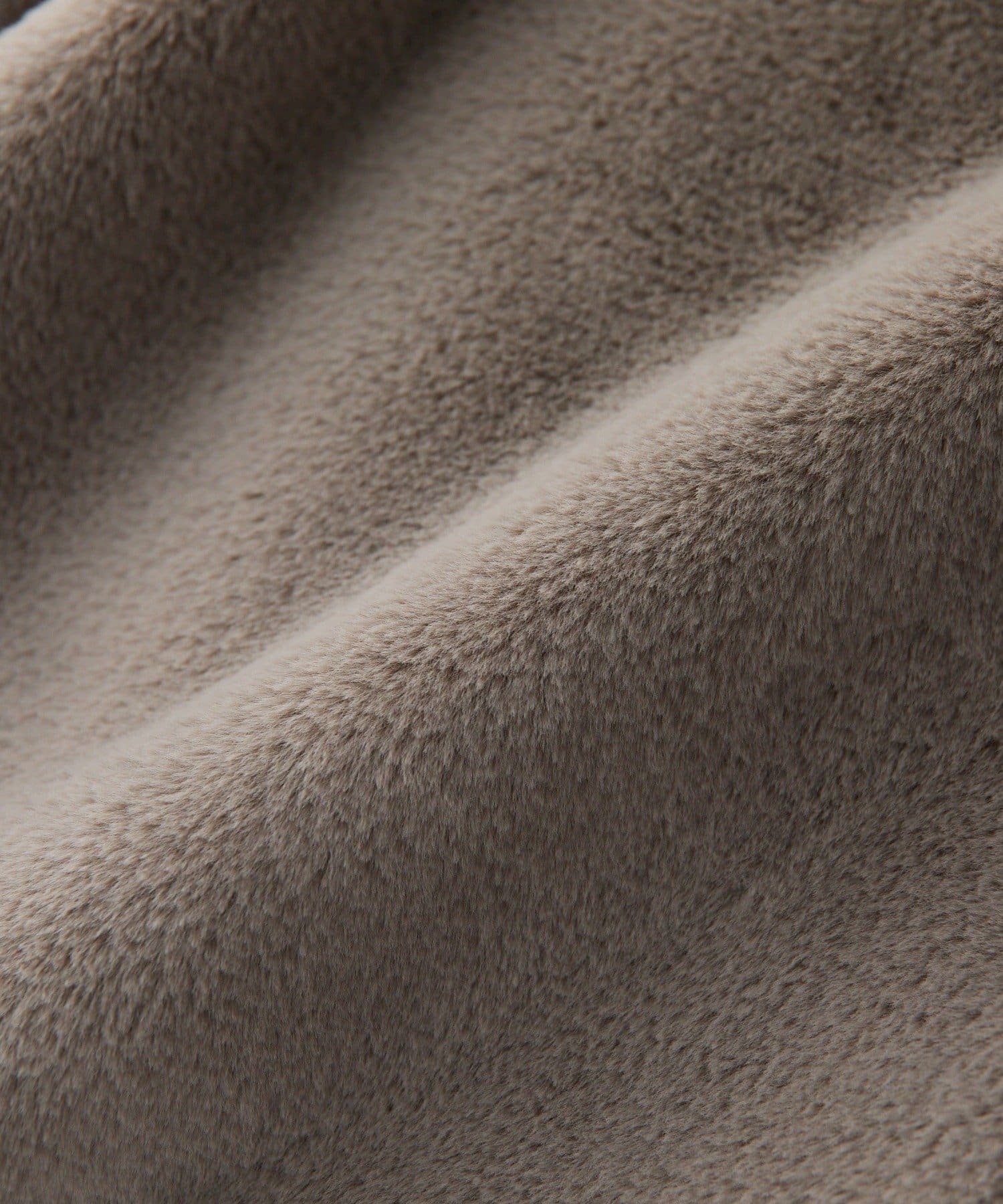 RIVE DROITE(リヴドロワ) 予約【シーズンムード高まる】エコファーフードジレ