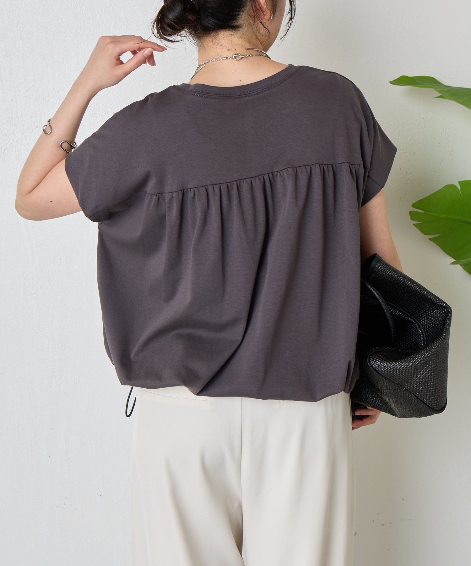 Jena　espace merveilleux(ジェナ　エスパスメルヴェイユ) 【大人のロゴT】ドロスト付ロゴカットソー