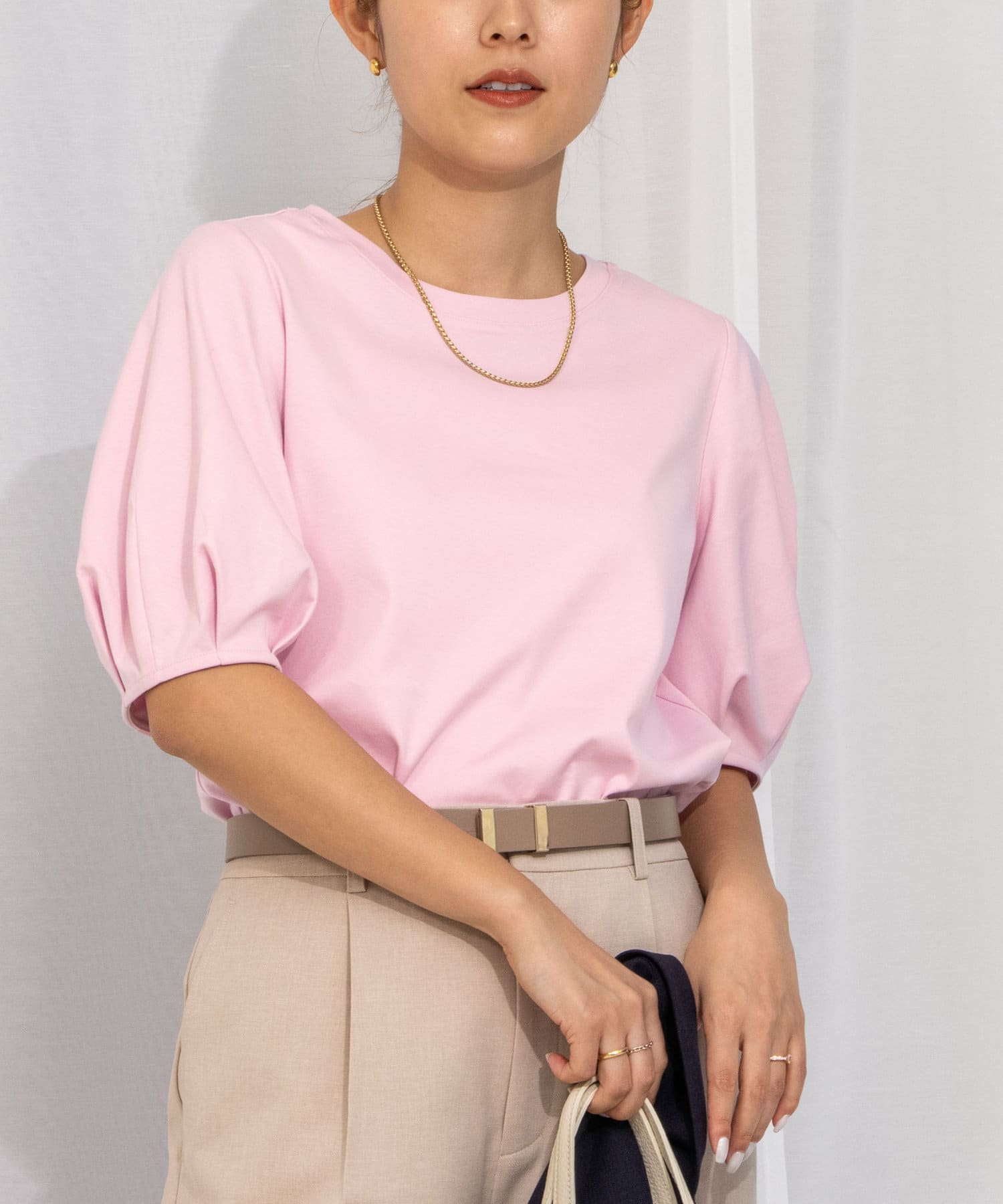 ◇25SS◇NOLLEY'S◆Point・5分袖のパフスリーブがポイントのカットソー・なめらかな質感と光沢感が上品な1枚・Tシャツよりも少しきちんと見えして、通勤にもおすすめ・タイトスカート