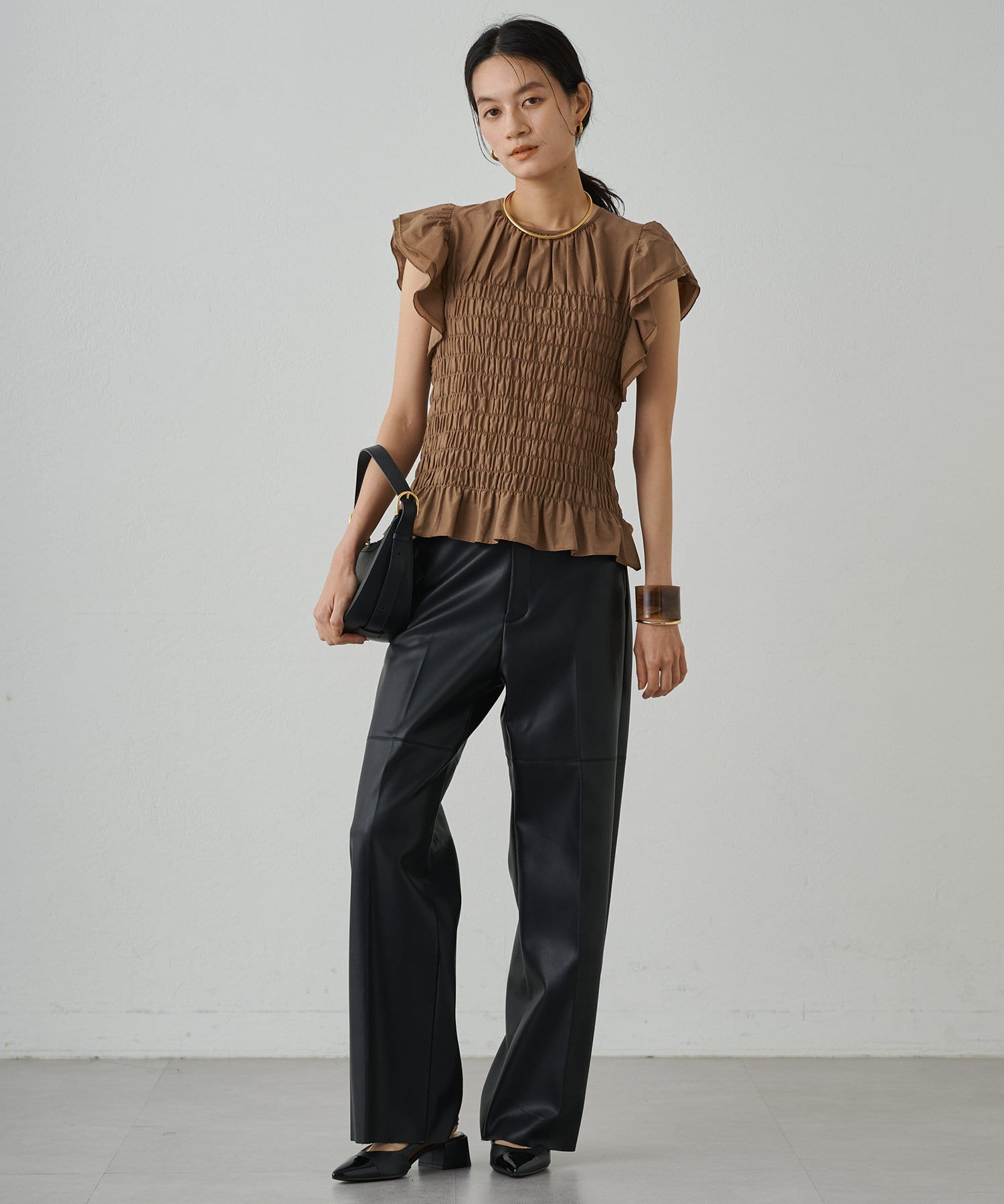 Loungedress】シャーリングフリルブラウス | OUTLET