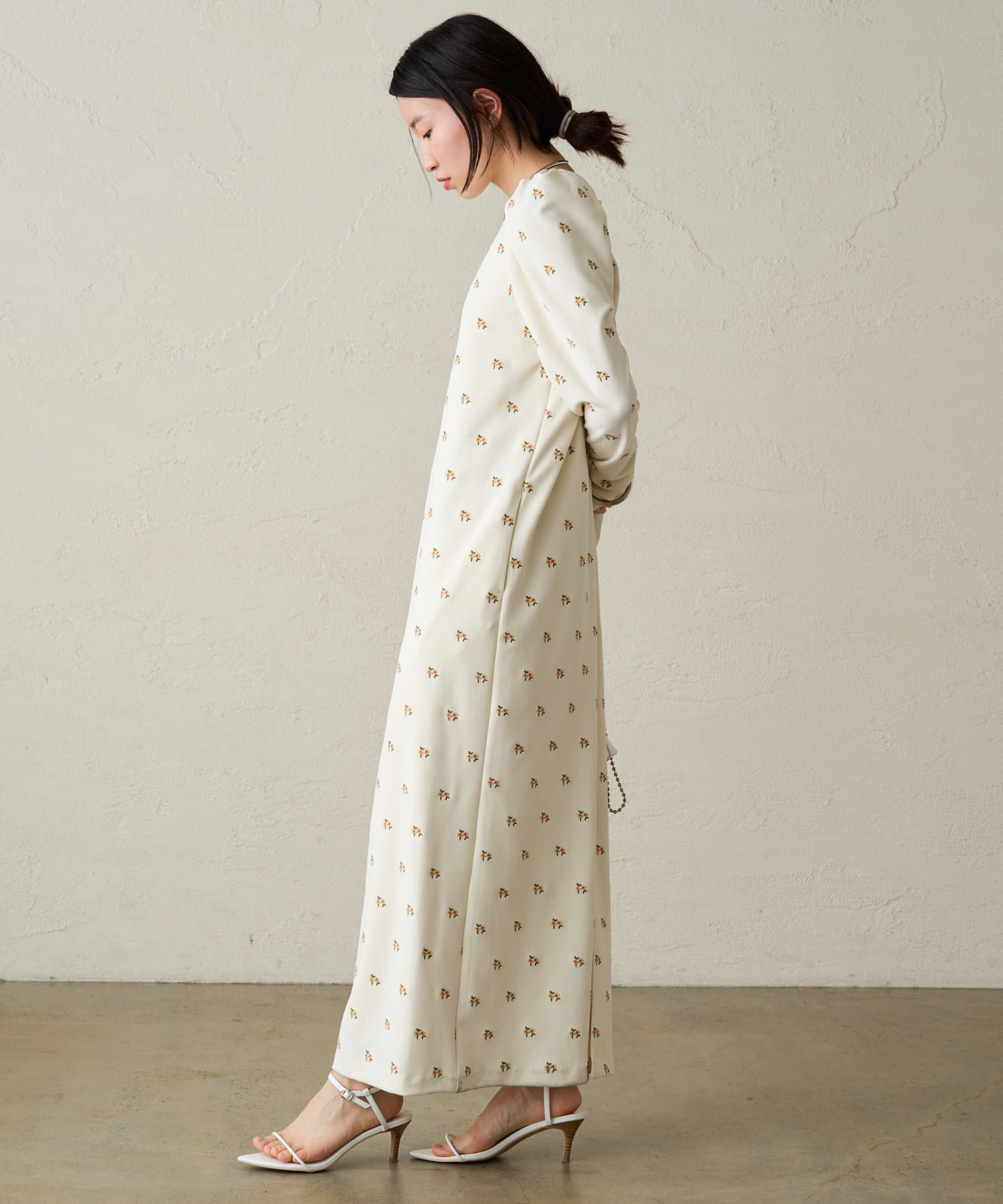 Loungedress】フラワー刺繍ワンピース | OUTLET(アウトレット