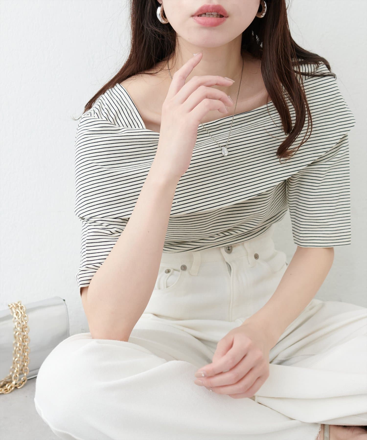 【2025SS natural couture】オフショルデザインカットソーTOPSWEB限定カラー：ネイビー / その他２■Designオフショルが苦手な人でも着やすいオフショル風トップス。オフショ
