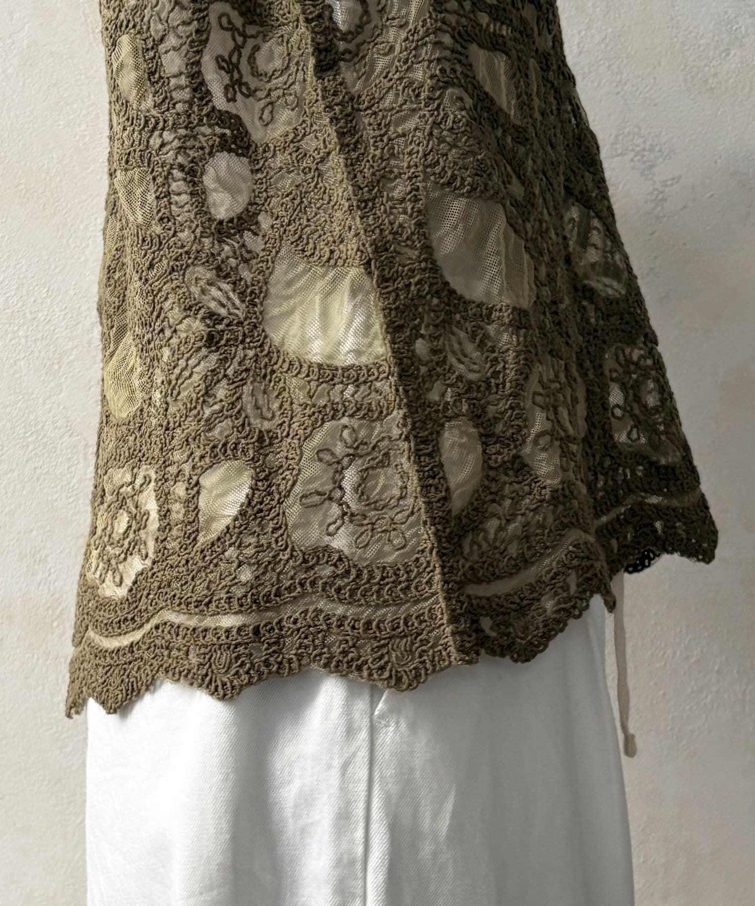 DOUDOU(ドゥドゥ) 刺繍前後2WAYレースタンク