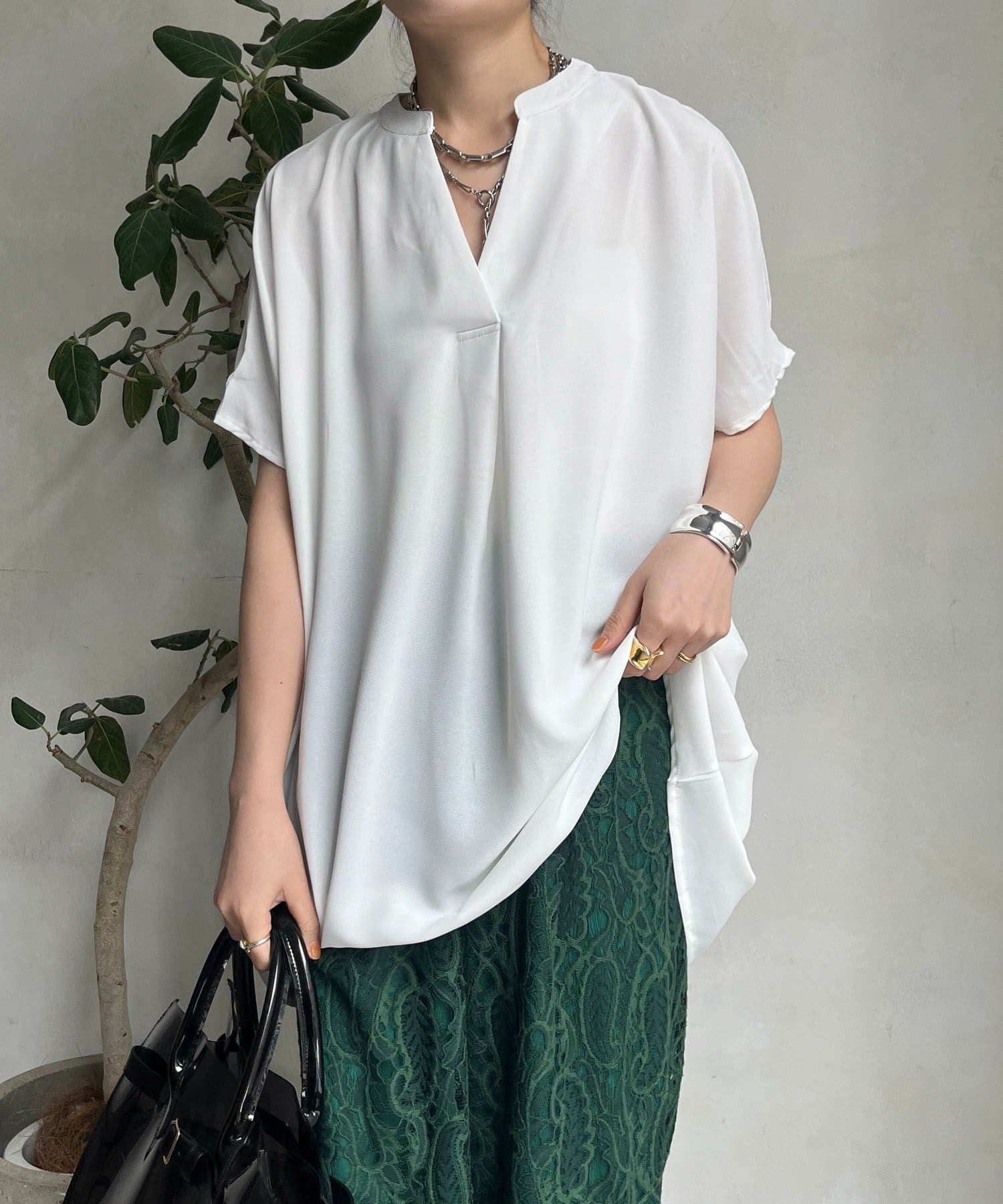 新色追加/WEB限定】ランダム刺繍プルオーバー（Tシャツ