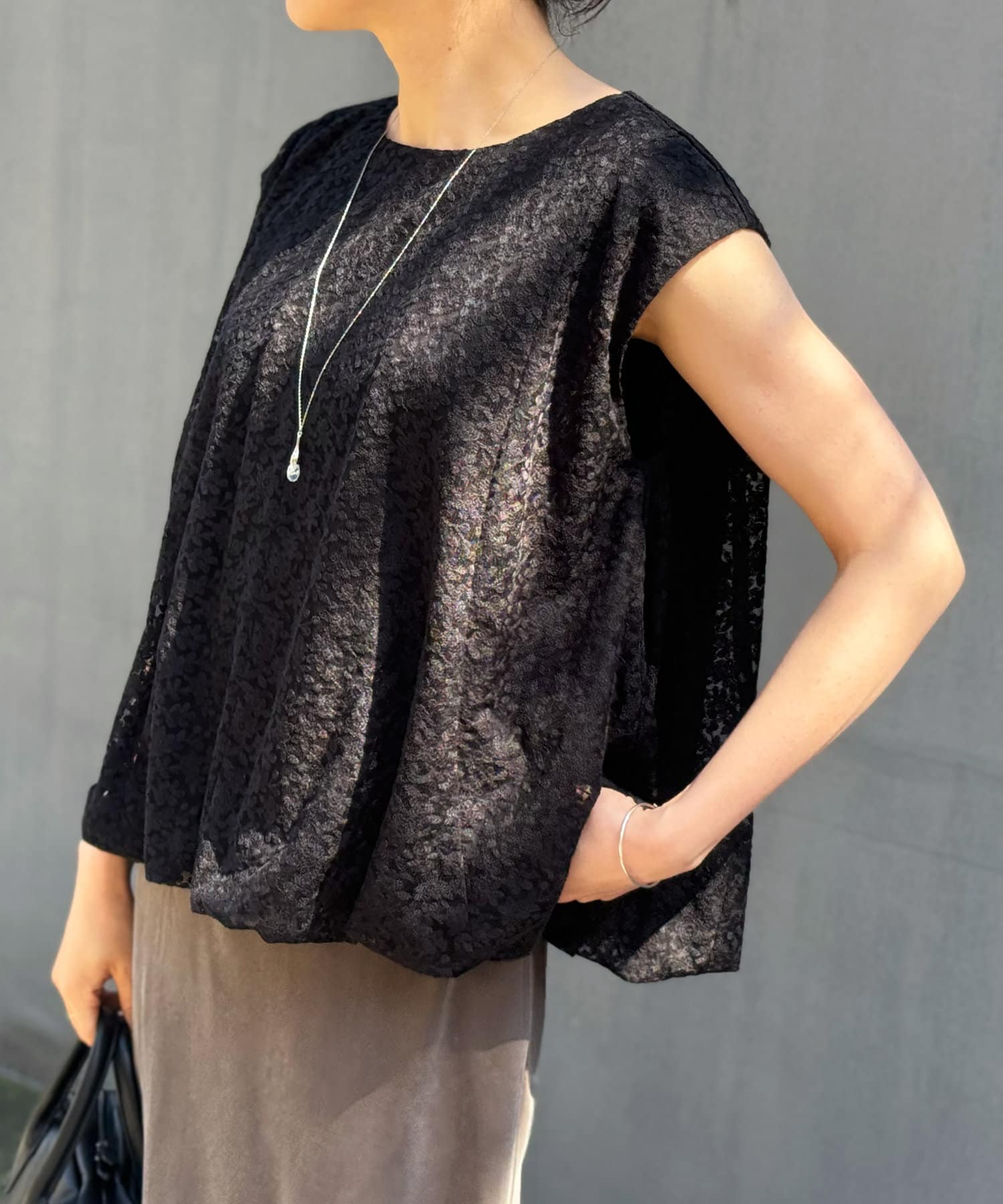 小花刺繍バルーンブラウス | BEARDSLEY(ビアズリー)レディース