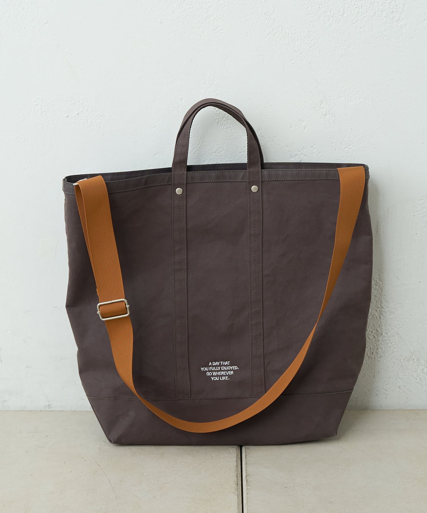 BIRTHDAY BAR(バースデイバー) タイディートートLARGE　2WAYバッグ