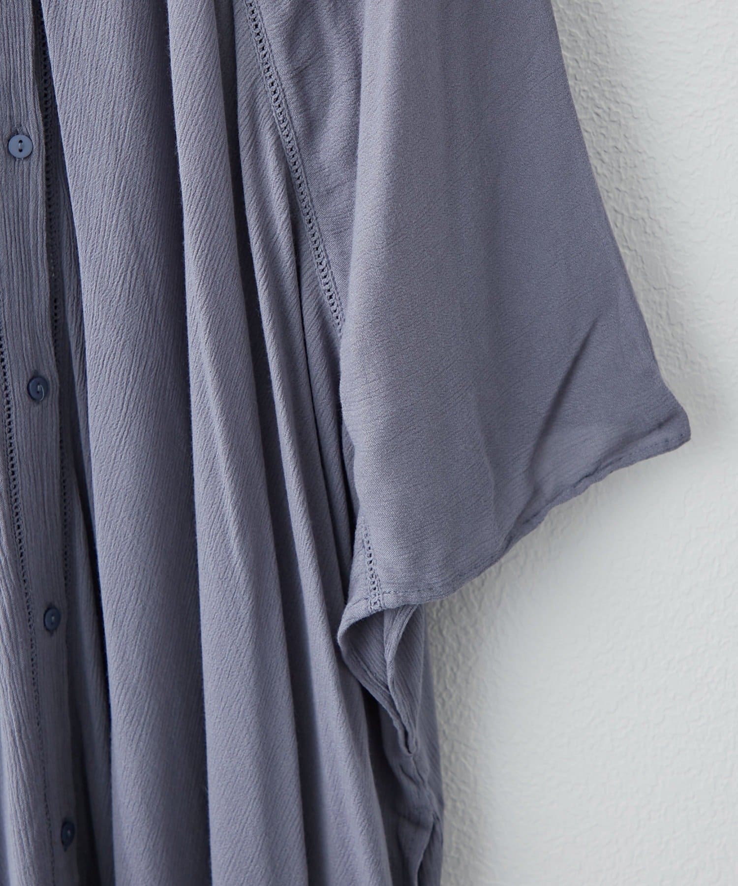 NICE CLAUP / OLIVE des OLIVE OUTLET(ナイスクラップ  / オリーブ デ オリーブ アウトレット) 【NAO】ハシゴレース入BIGカーデブラウス