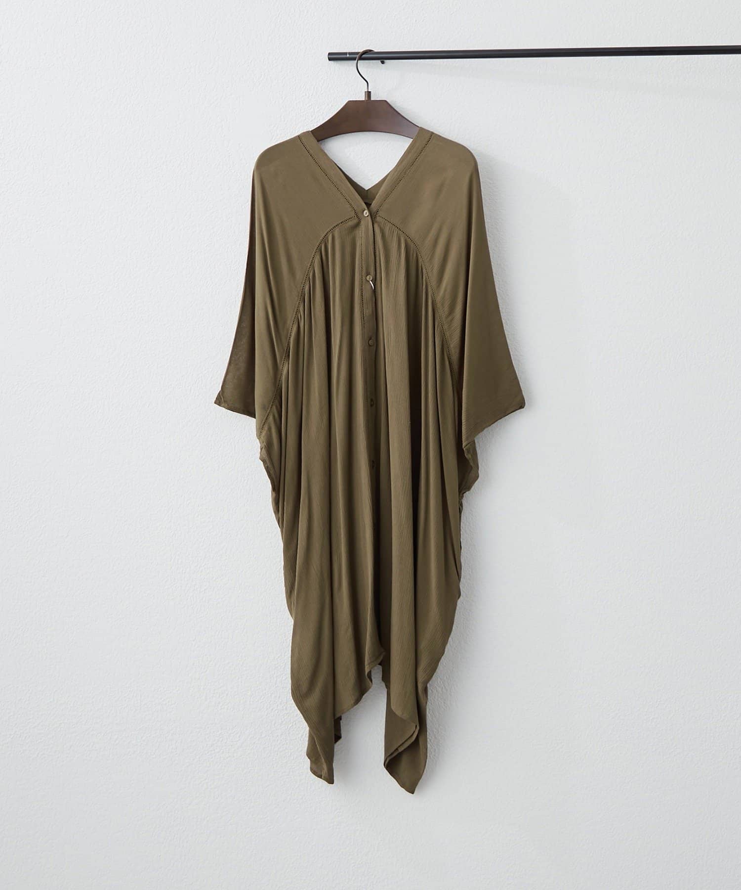 NICE CLAUP / OLIVE des OLIVE OUTLET(ナイスクラップ  / オリーブ デ オリーブ アウトレット) 【NAO】ハシゴレース入BIGカーデブラウス