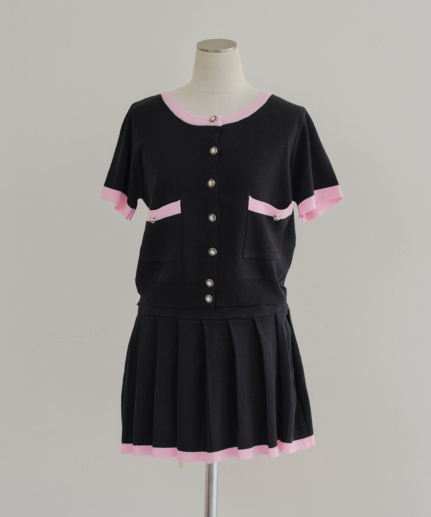 NICE CLAUP / OLIVE des OLIVE OUTLET(ナイスクラップ  / オリーブ デ オリーブ アウトレット) 【一枚でトレンド感満載！】【RMAF】配色ニットセットアップ