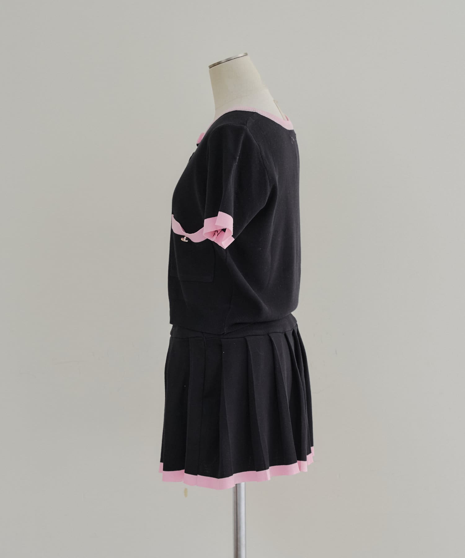NICE CLAUP / OLIVE des OLIVE OUTLET(ナイスクラップ  / オリーブ デ オリーブ アウトレット) 【一枚でトレンド感満載！】【RMAF】配色ニットセットアップ