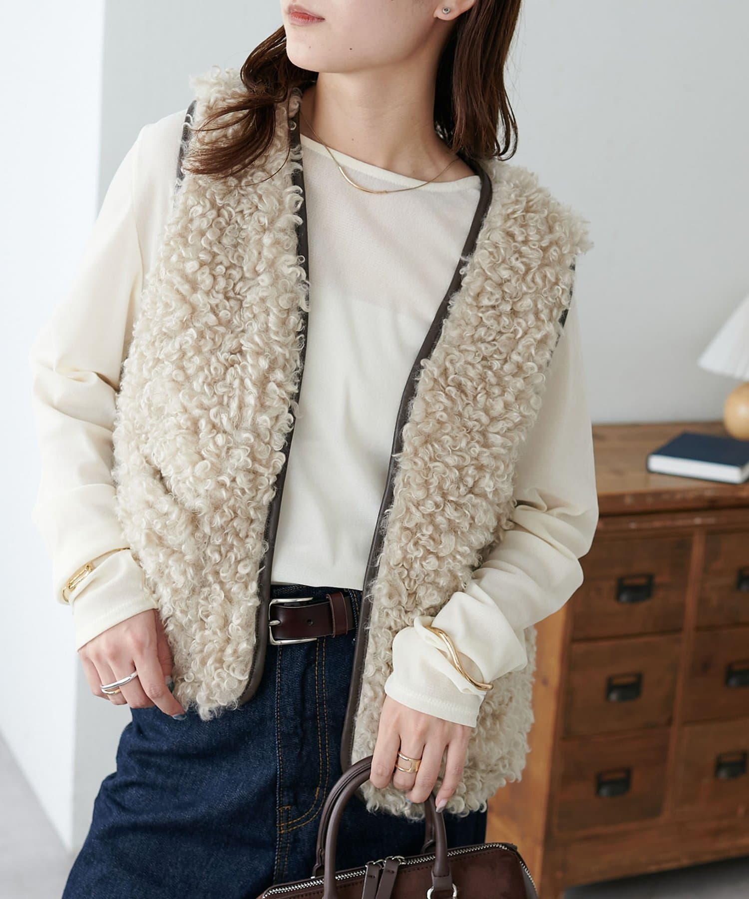 【machatt】ベージュ ベスト フェイクミンク ベスト｜ベージュ、ブラック（2カラー