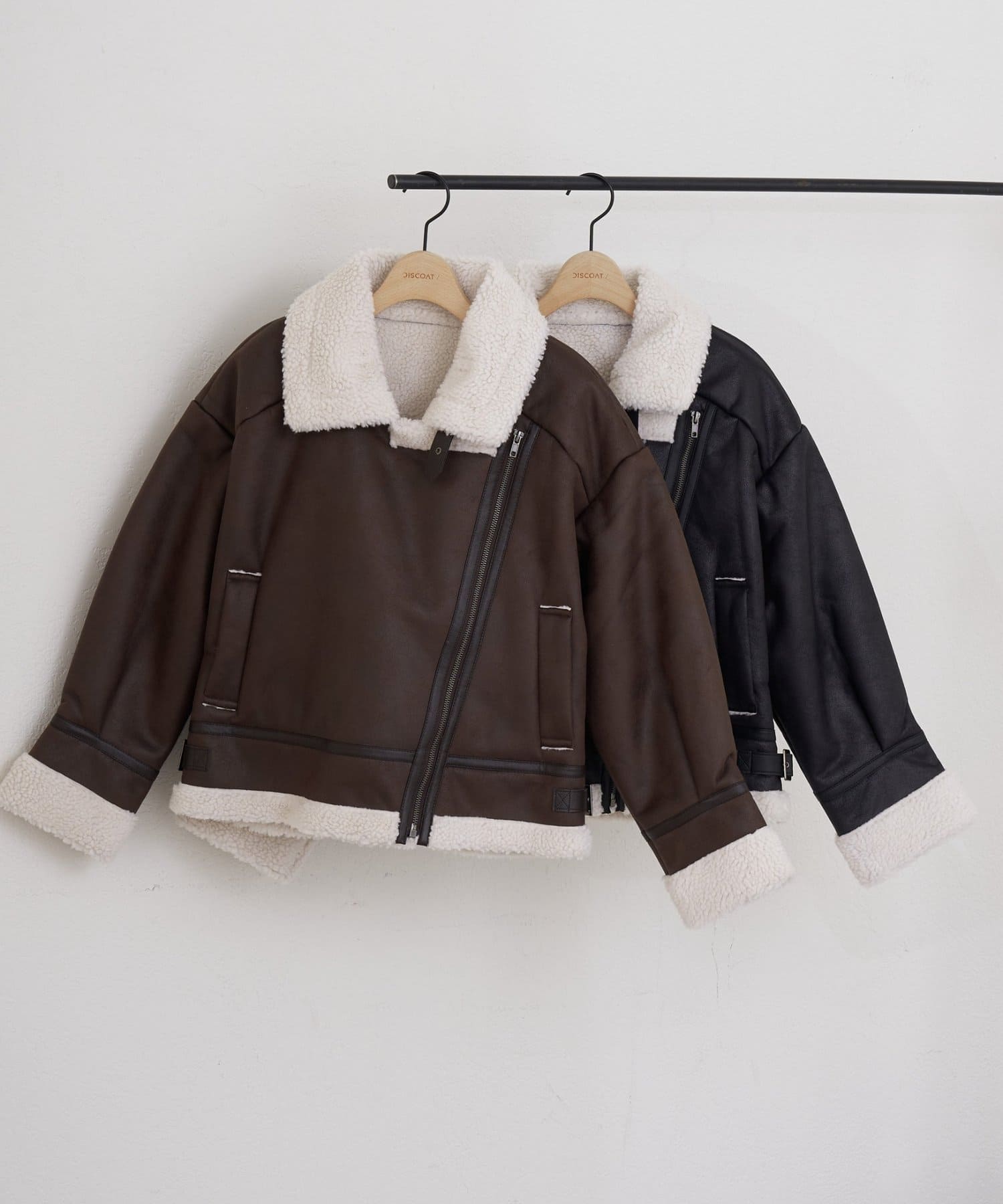 DISCOAT(ディスコート) 【首元3way仕様/マフラーいらず◎/WEB限定】フェイクレザージャケット