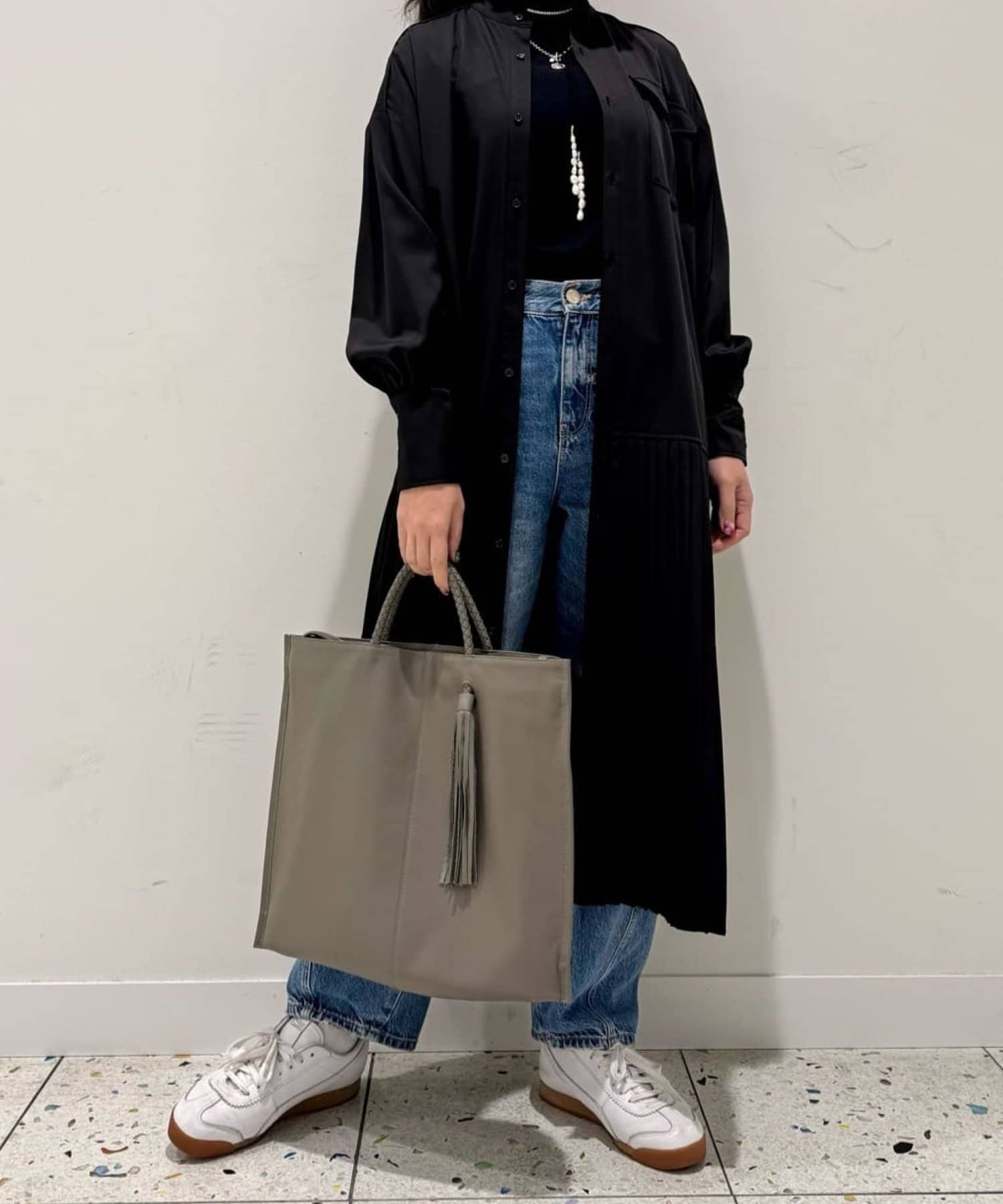 ear PAPILLONNER】ハーフアンダープリーツワンピース | OUTLET