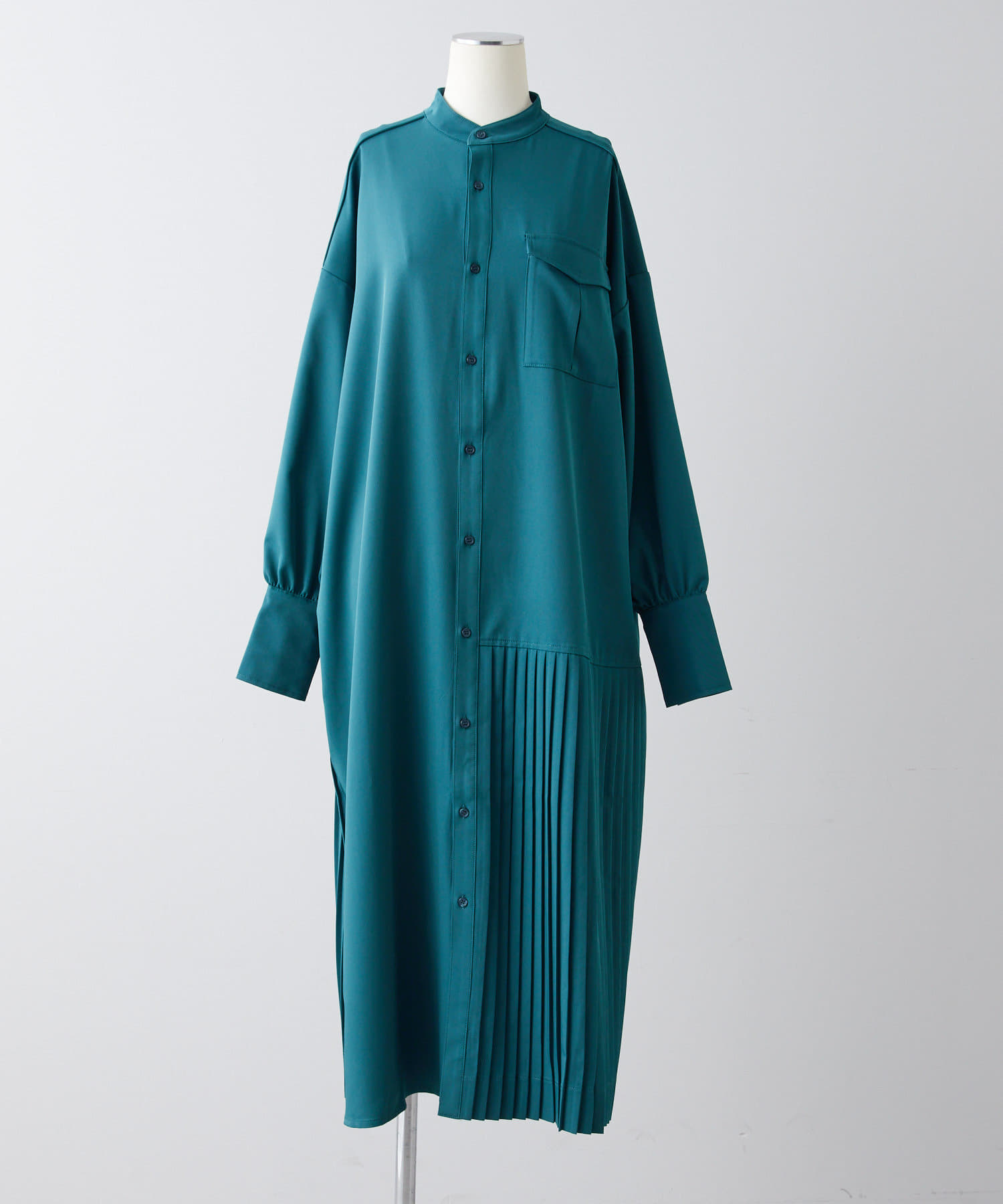 OUTLET(アウトレット) 【ear PAPILLONNER】ハーフアンダープリーツワンピース