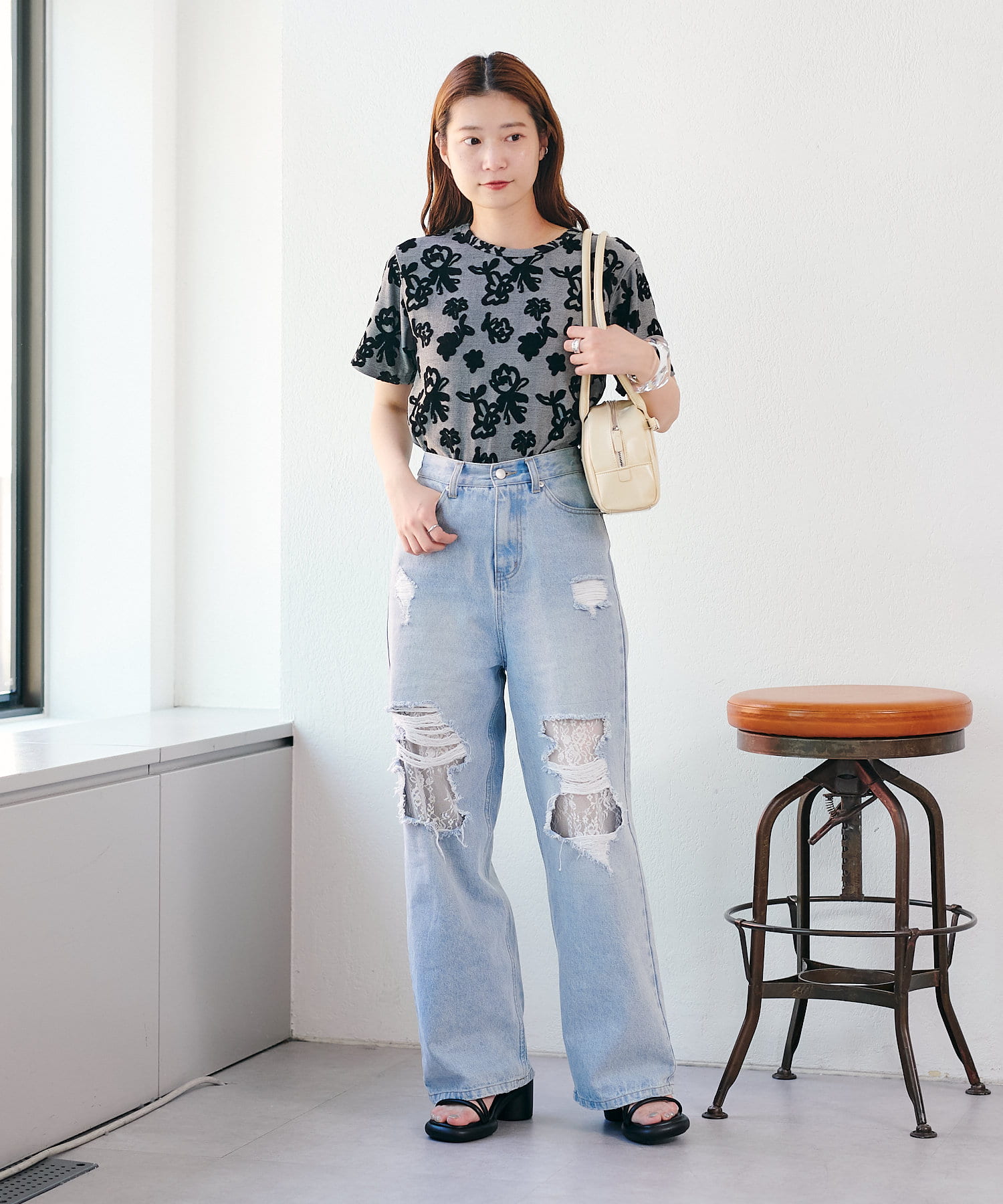 フロッキーフラワーチビTEE | Kastane(カスタネ)レディース