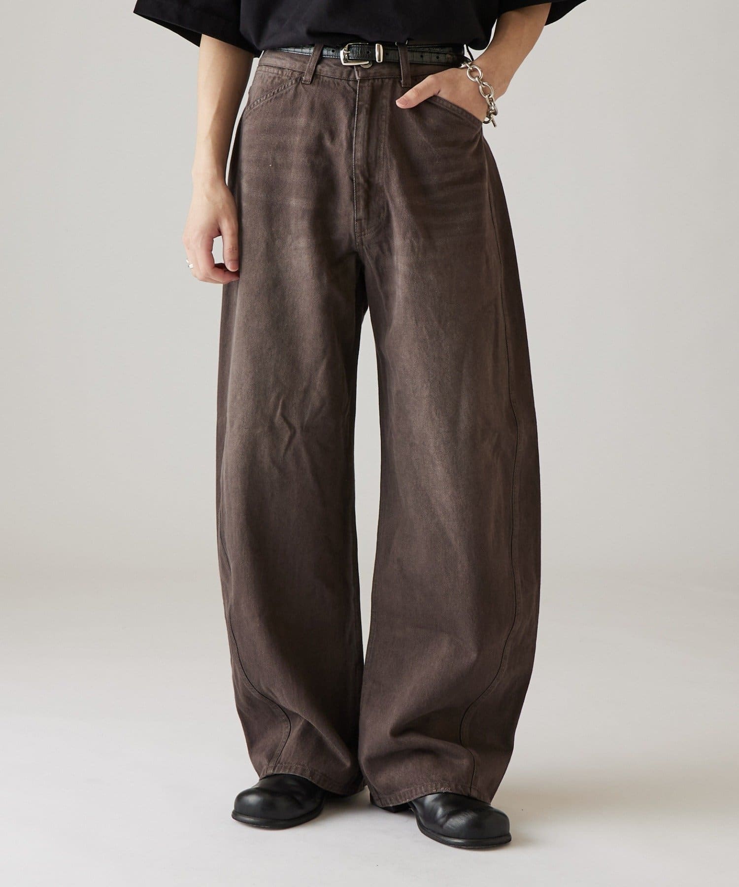 Lui's(ルイス) カーブデニム