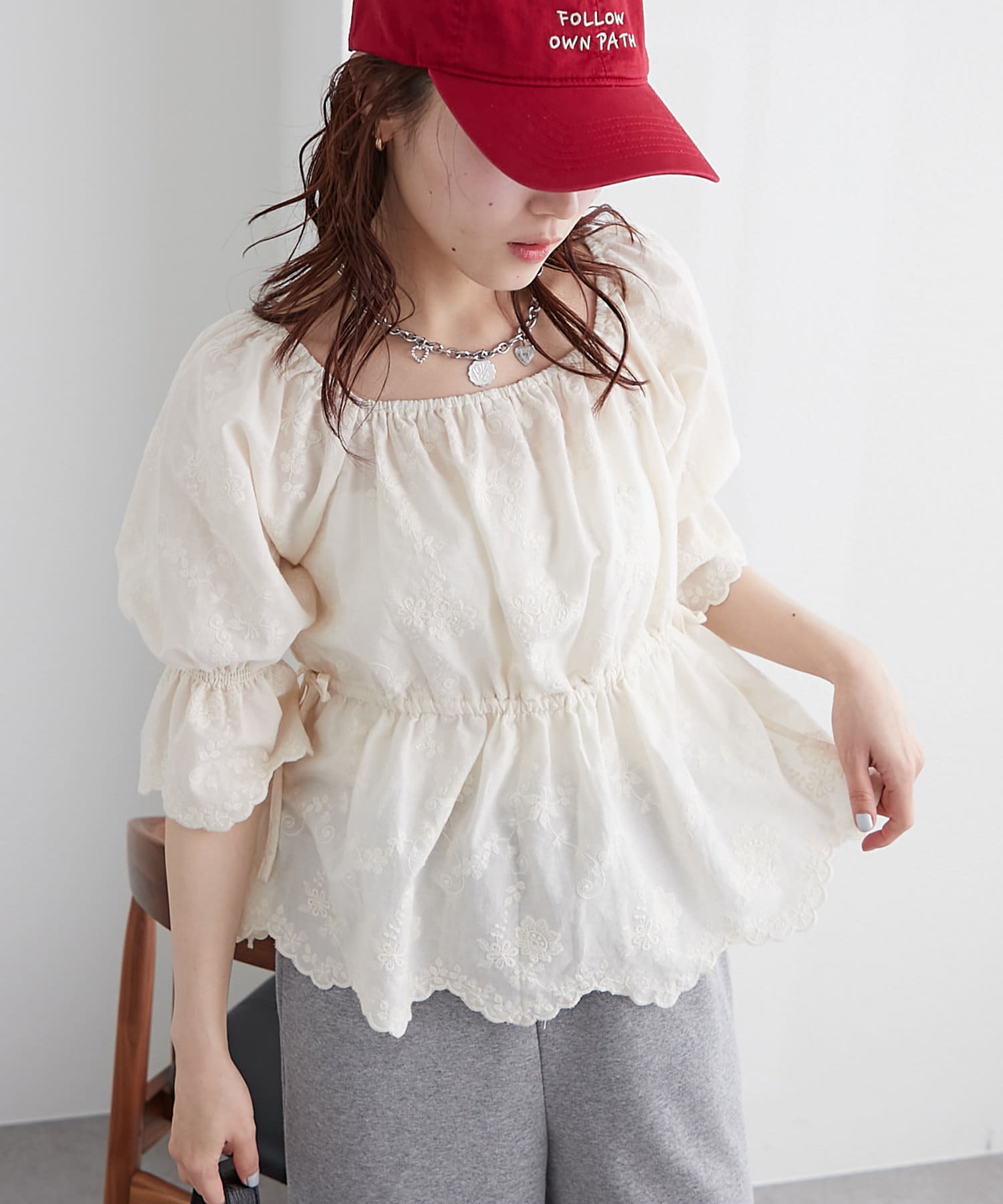 w closet(ダブルクローゼット) 【前後2WAY】レース刺繍オフショルブラウス