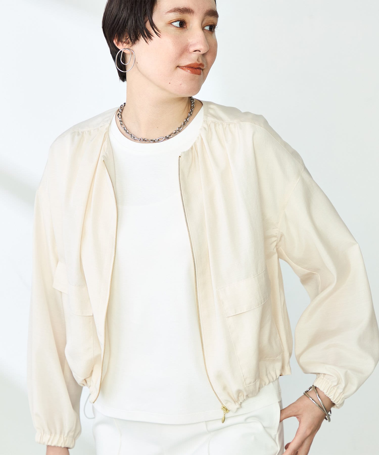 ◇25SS◇NOLLEY'S◆Point・接触冷感、UVカットなどの機能性に優れたブルゾン・ブラウス感覚で軽く羽織れるのが魅力の1枚・100％のリサイクル原料から作られたサスティナブル素材を