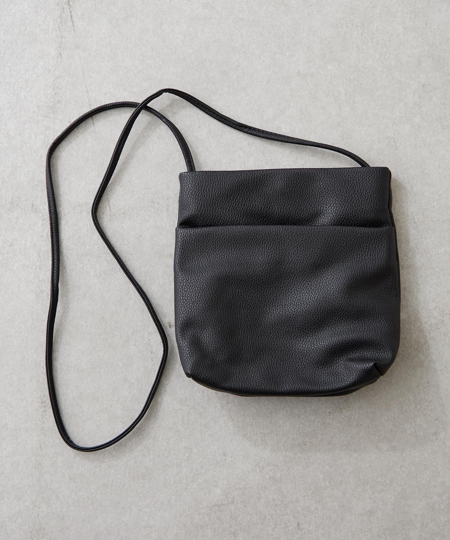 Remind me and forever(リマインドミーアンドフォーエバー) 【WEB限定】合皮ポケットショルダー