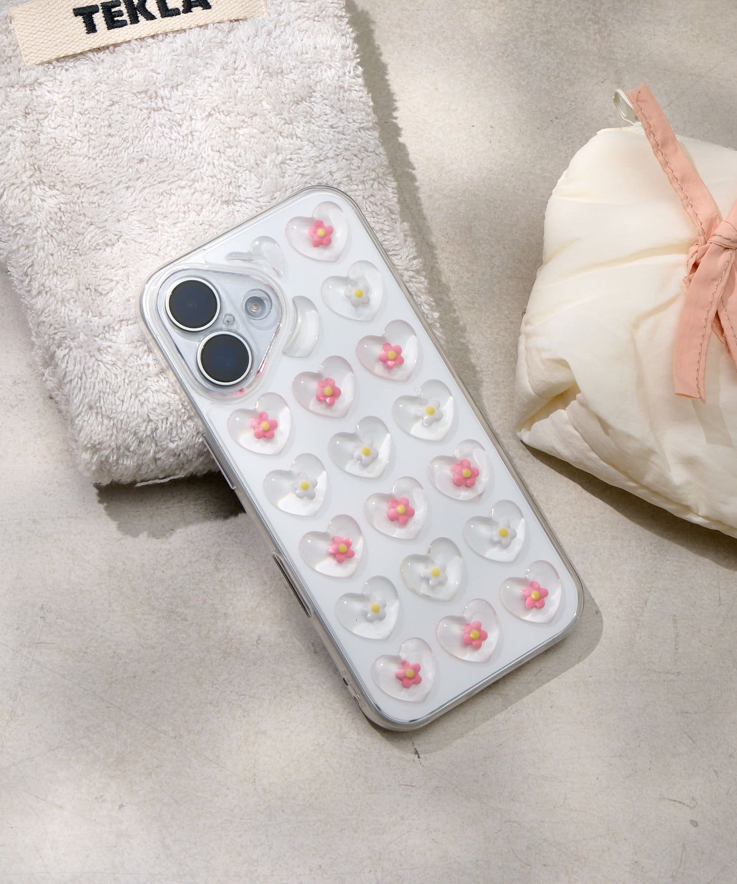 Lattice(ラティス) フラワースマホケース(iPhone16)