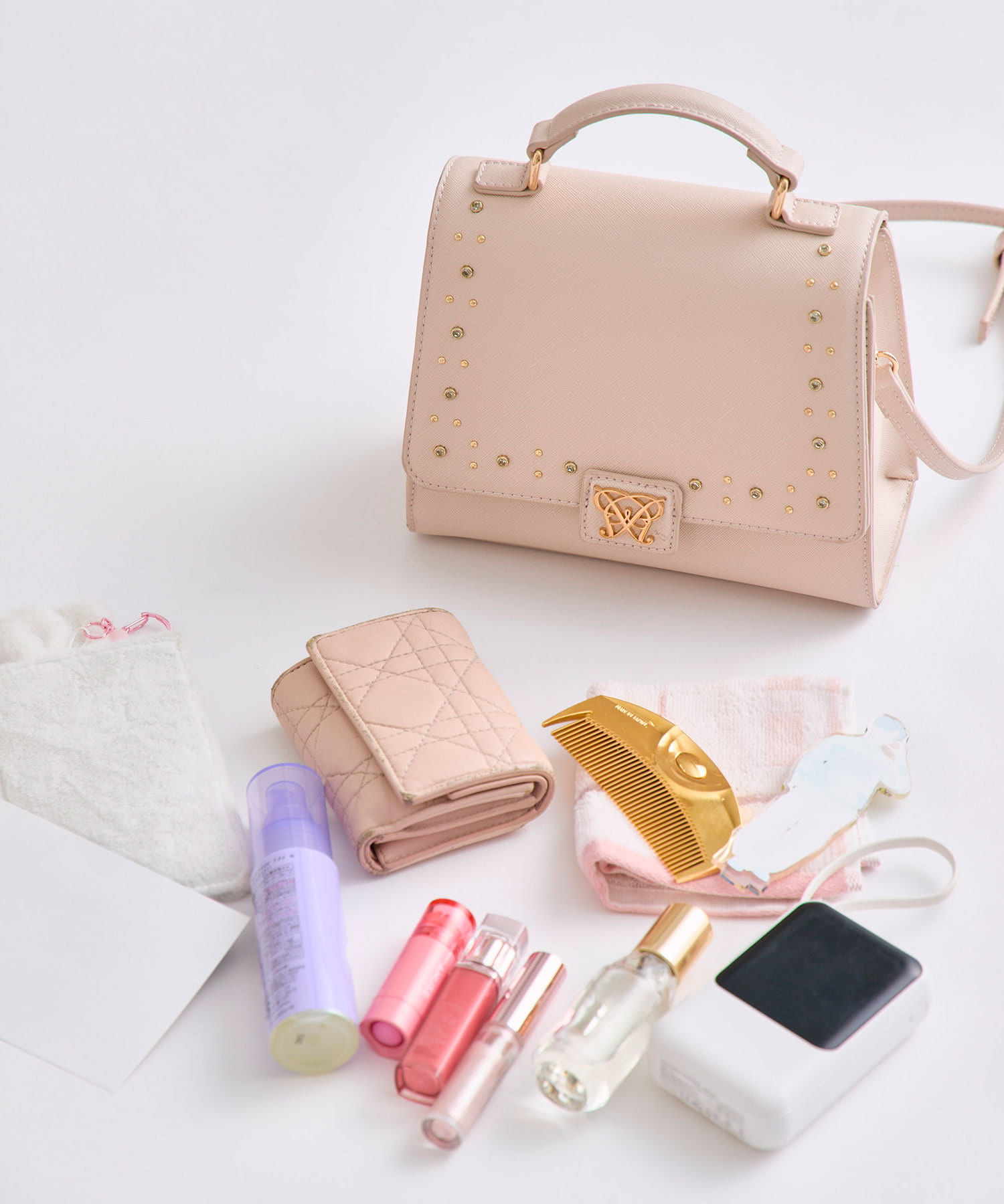 オリーブスタッフの色々なアイデアや思いが詰まった推し活グッズブランド"Aimeriane joie" （エメリアーヌジョワ）小さくても主役級！毎日持ちたくなる推しバッグ♡ピンクはW