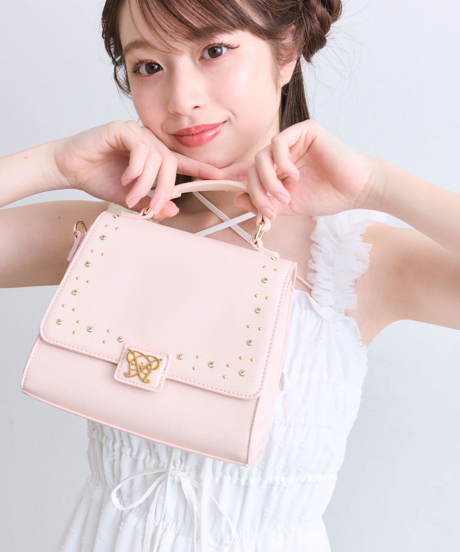 OLIVE des OLIVE(オリーブ デ オリーブ) 【収納力◎/ポケット多数】エメリスタッズ付きケリーバッグ
