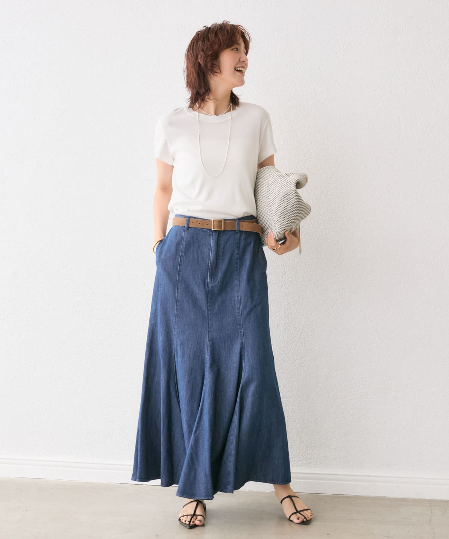 【MONN.:. (モン)】Light DENIM SKIRT 36 ブルー 117A8707.jpg?v=1704820422