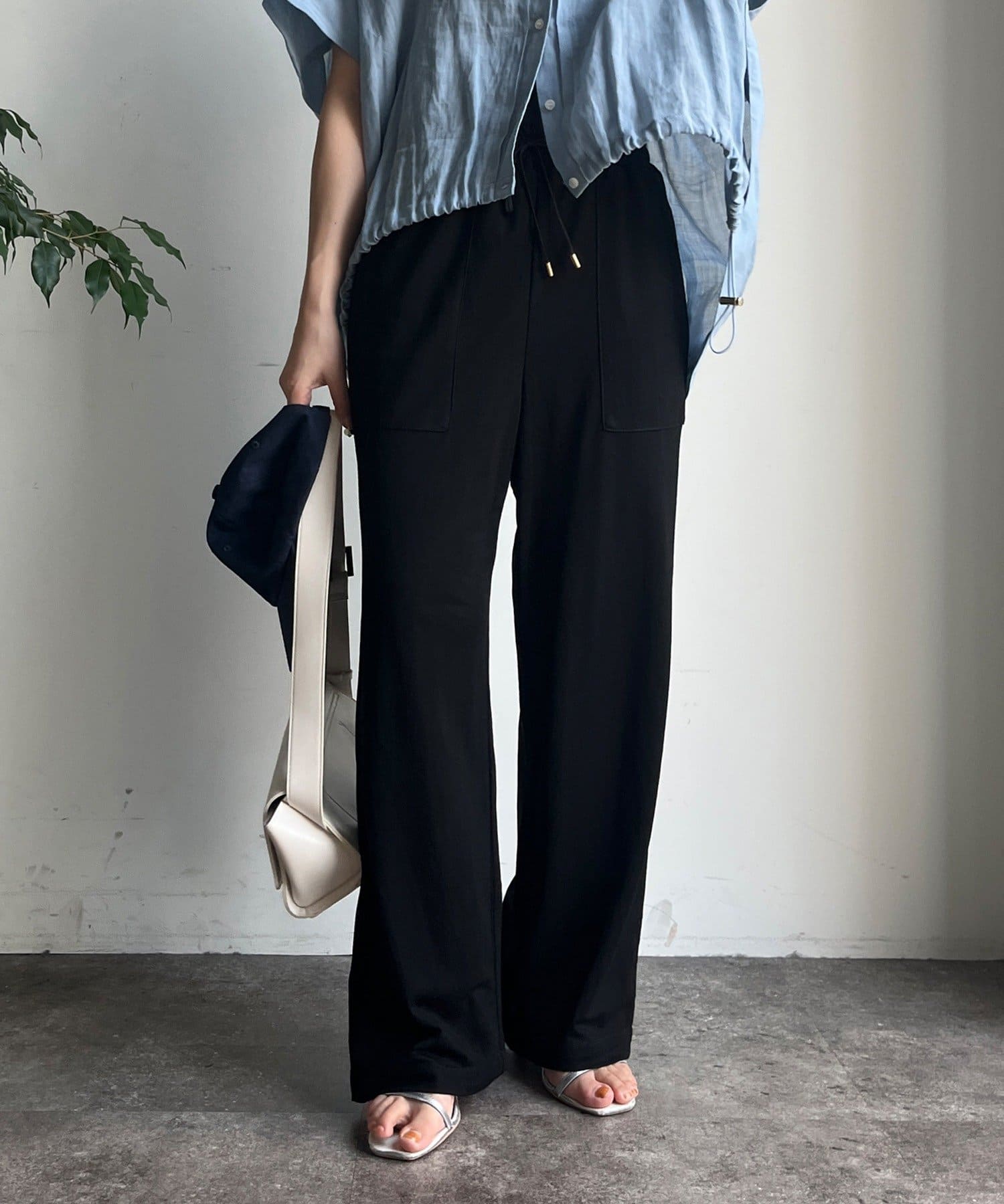 ボトムス Kalinka DoveShorts 2-3y 大人顔負けのクールキッズへ贈る#OnitsukaTigerKids 2025春夏