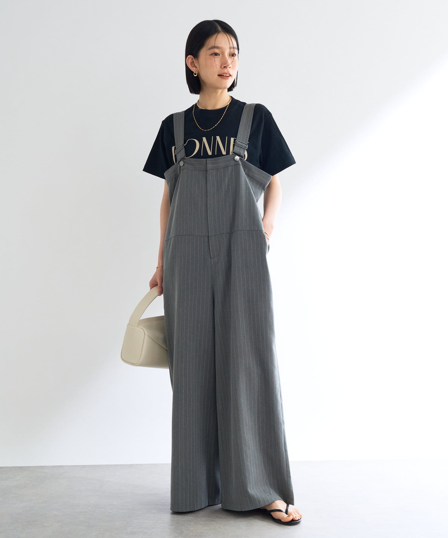 un dix cors(アンディコール) 《シックな大人カジュアル》BONNESフロッキーロゴT