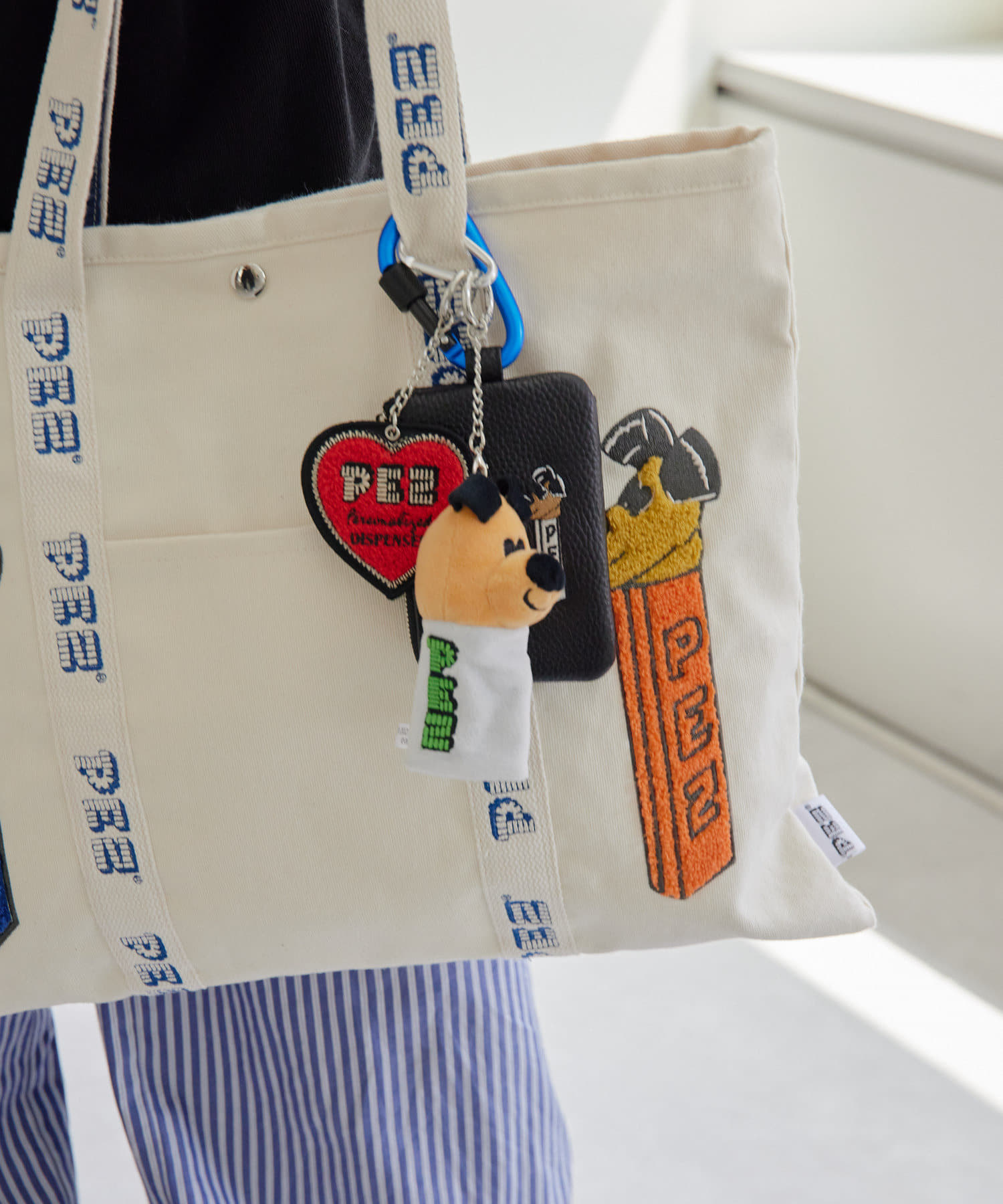 ear PAPILLONNER(イア パピヨネ) 【PEZ(ペッツ)× ear】コラボキャンバストートバッグ