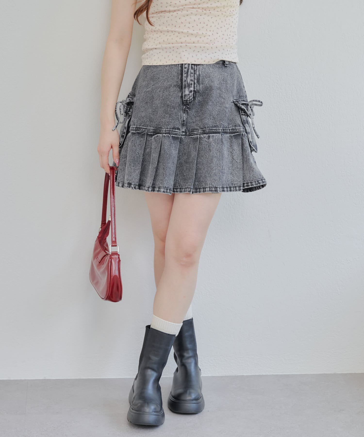 2025SS【ANOTHER BRANCH OLIVE des OLIVE】■ デザイン・裾にかけて広がる台形シルエットで足をほっそり見せてくれるミニスカート・カジュアルなカーゴデザインにリボンでガー