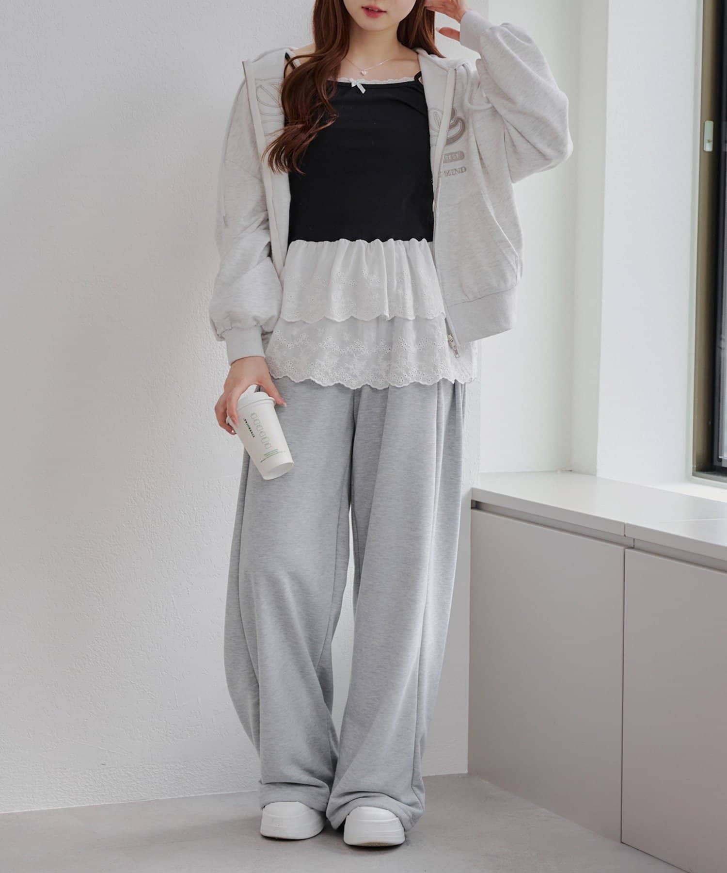 NICE CLAUP / OLIVE des OLIVE OUTLET(ナイスクラップ  / オリーブ デ オリーブ アウトレット) 【RMAF】レイヤードコーデにおすすめ、裾レース重ね着キャミインナー