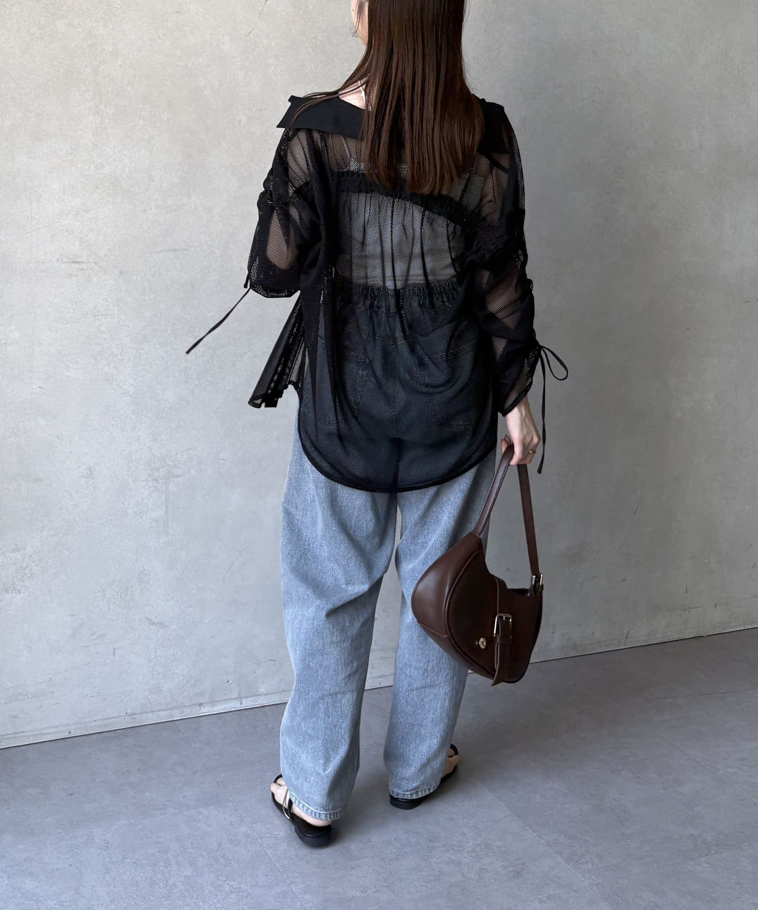 Thevon.(ゼヴォン) 袖シャーリングメッシュシアーシャツ