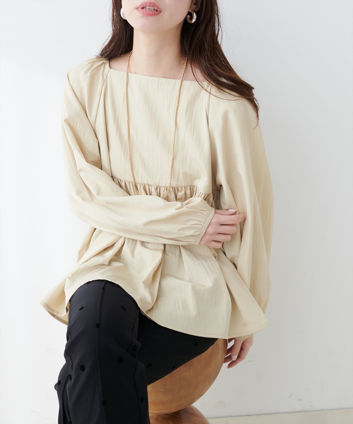 NICE CLAUP / OLIVE des OLIVE OUTLET(ナイスクラップ  / オリーブ デ オリーブ アウトレット) 【natural couture】ギャザーペプラムブラウス